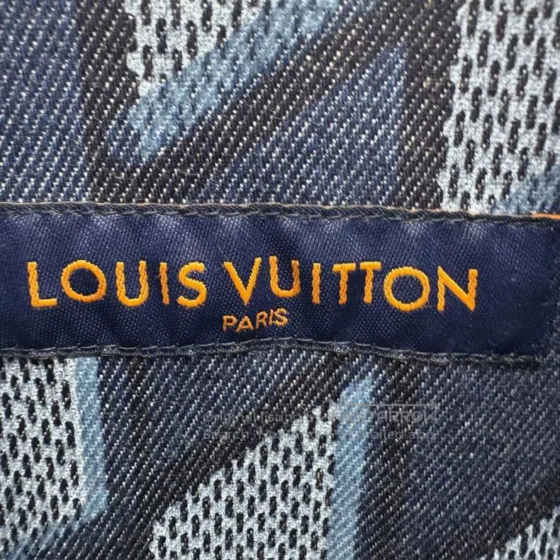 Louis Vuitton Louis Vuitton Diamond Print Denim Shirt. Size US XL / EU 56 / 4 - 6 Thumbnail