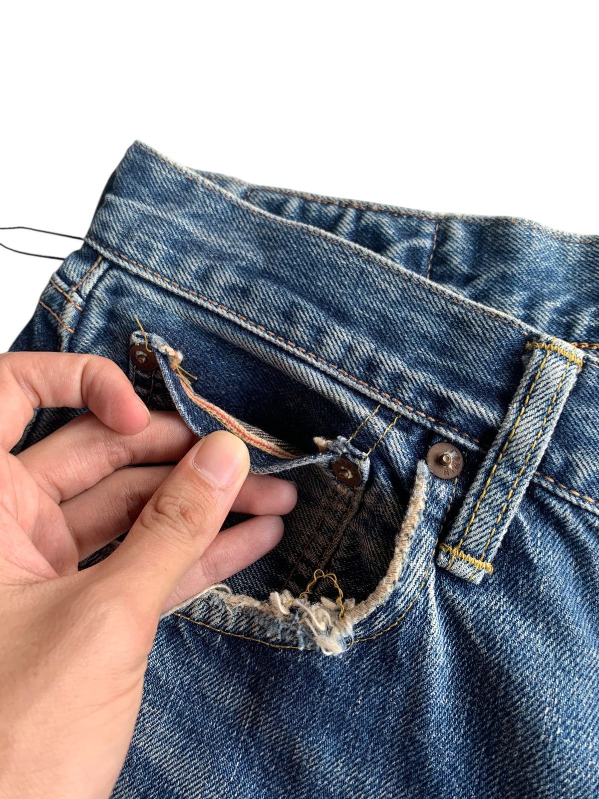 Edwin VINTAGE EDWIN 505 SELVEDGE BAGGY FADED DISTRESSED DENIM Size US 30 / EU 46 - 13 Thumbnail