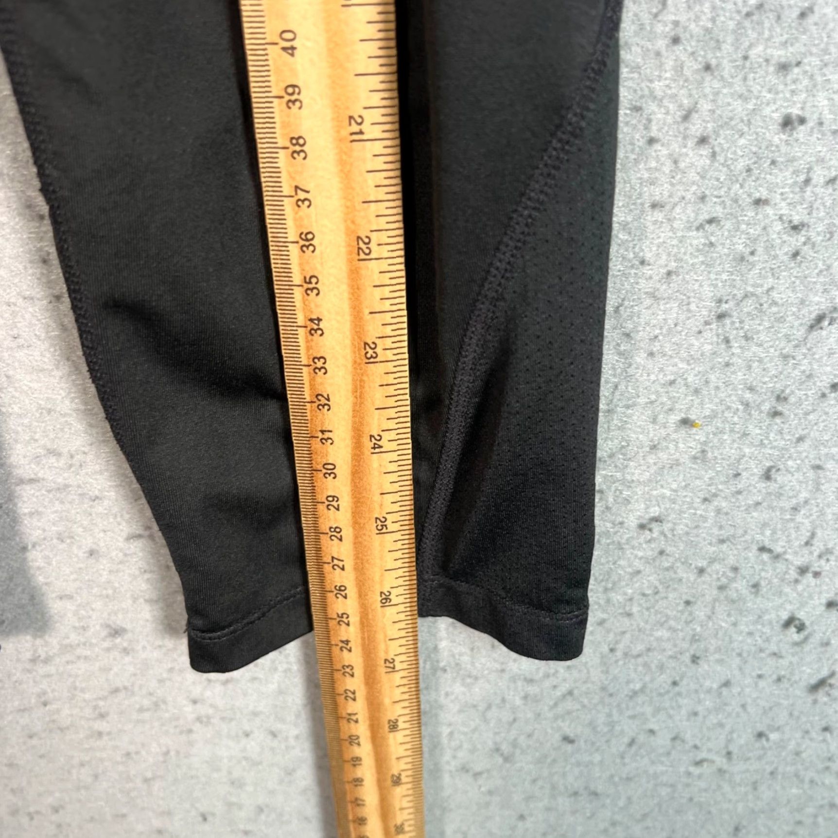 Nike Nike Pro Dri-Fit Womens XS Black Cropped Leggings Spandex Polyester Pants Athletic Activewear Size 26" / US 2 / IT 38 - 6 Thumbnail