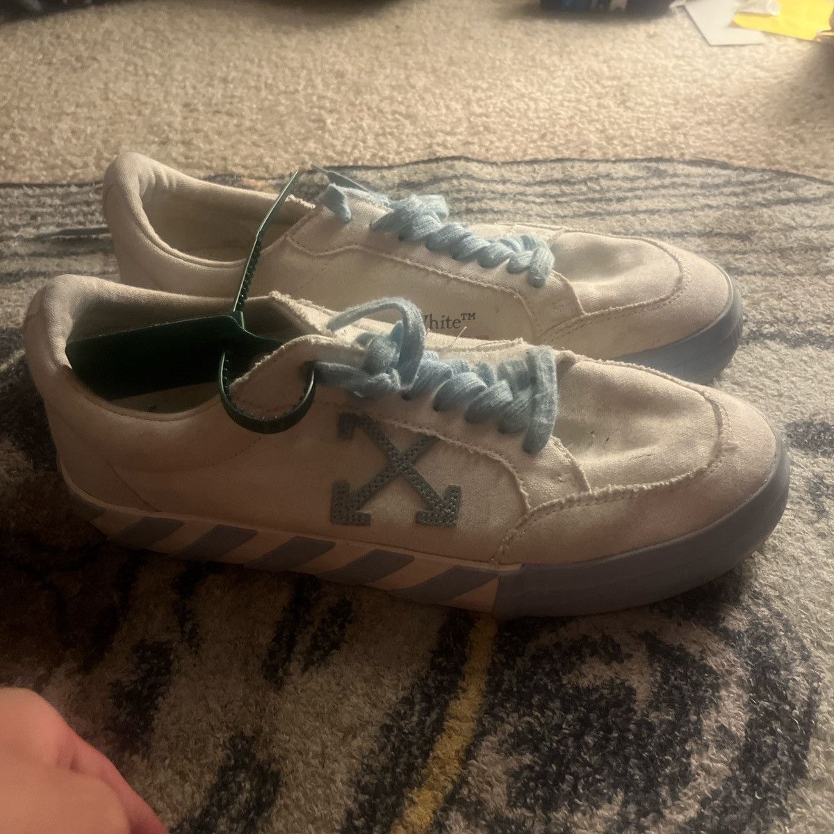 Off-White Off-White Vulcanized Canvas Sneakers Size US 9 / EU 42 - 1 Thumbnail