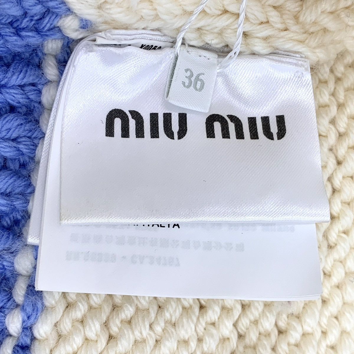 Miu Miu Miu Miu Colorblocked Train Appliqué Wool Knit Jacket Size XS / US 0-2 / IT 36-38 - 7 Thumbnail
