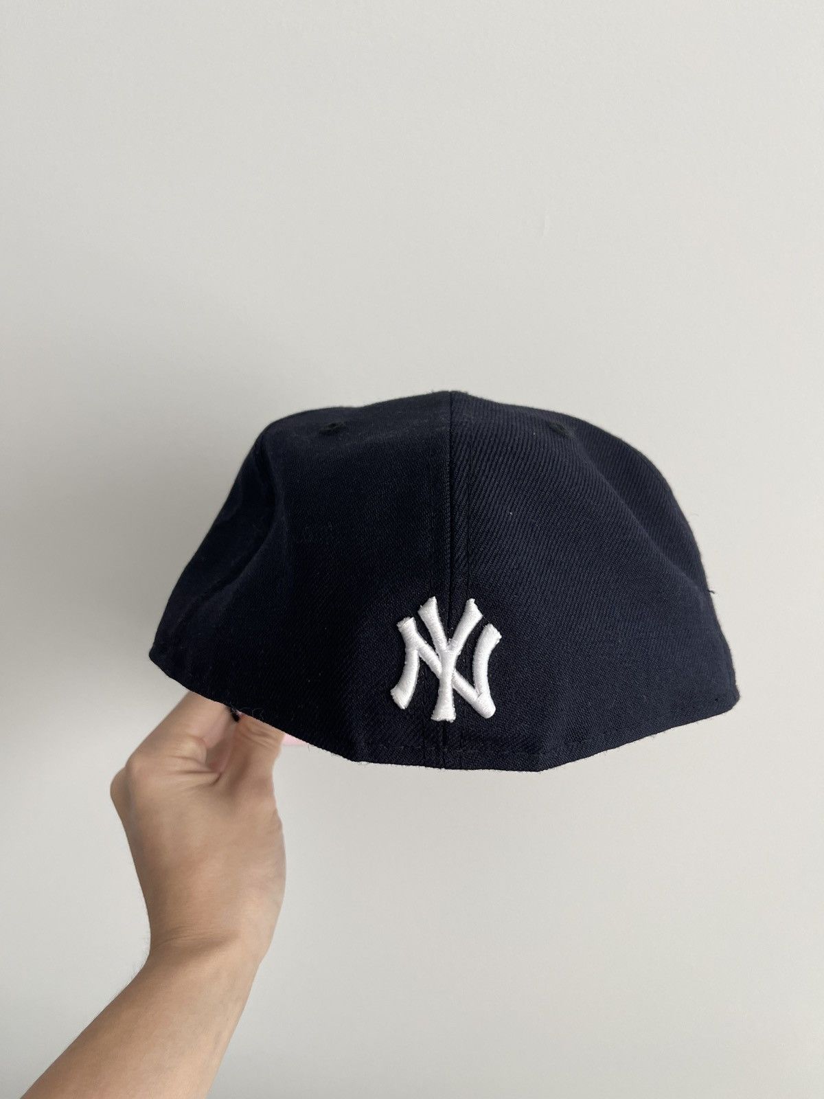 MLB New York Yankees Floral 27 Championships Patch Pink Brim Hat Size ONE SIZE - 5 Thumbnail