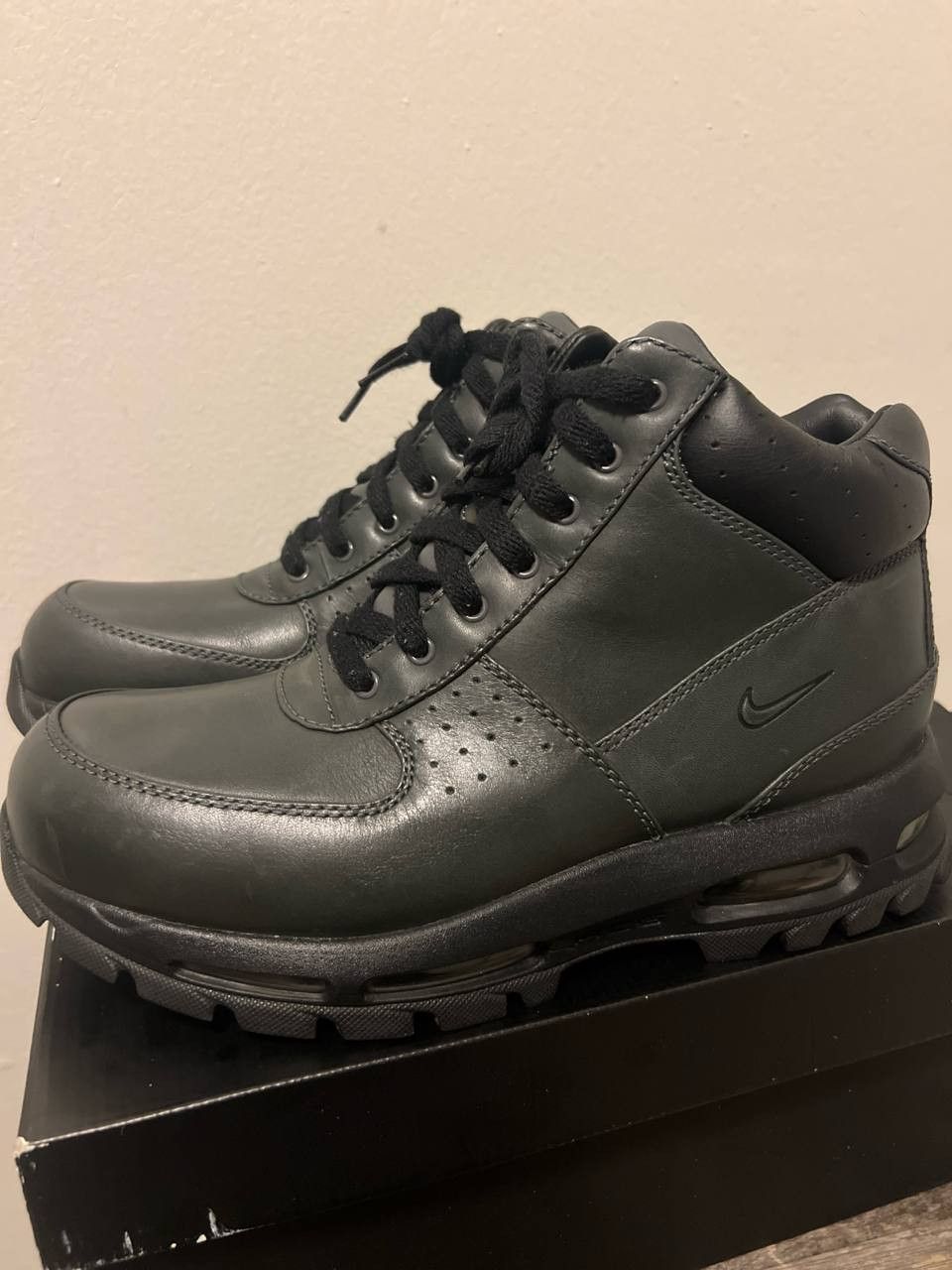 2011 Nike Air Max Goadome ACG Boots Size RARE