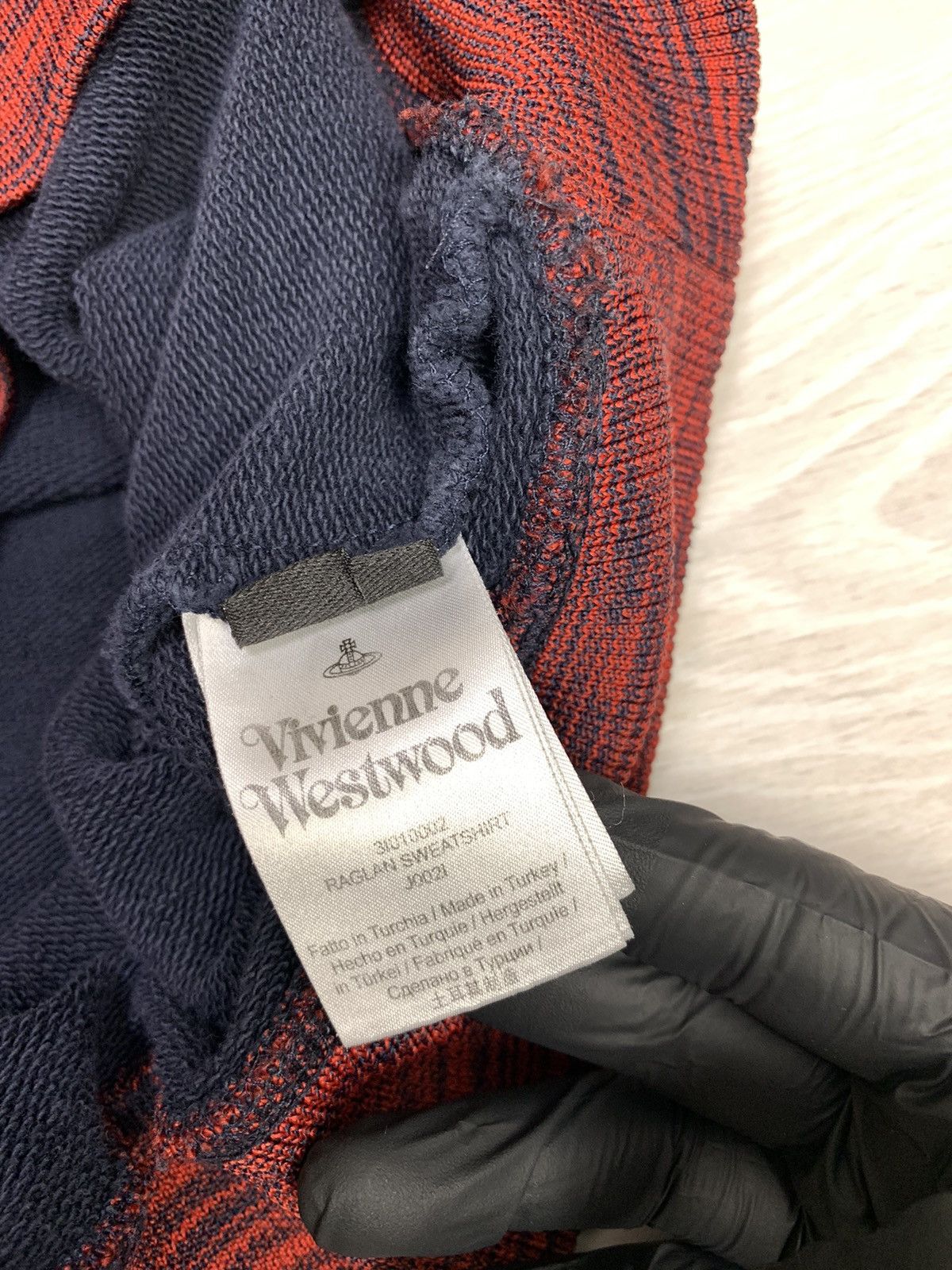 Vivienne Westwood Rare Vivienne Westwood We don't sell cheap things Sweatshirt Size US S / EU 44-46 / 1 - 14 Thumbnail
