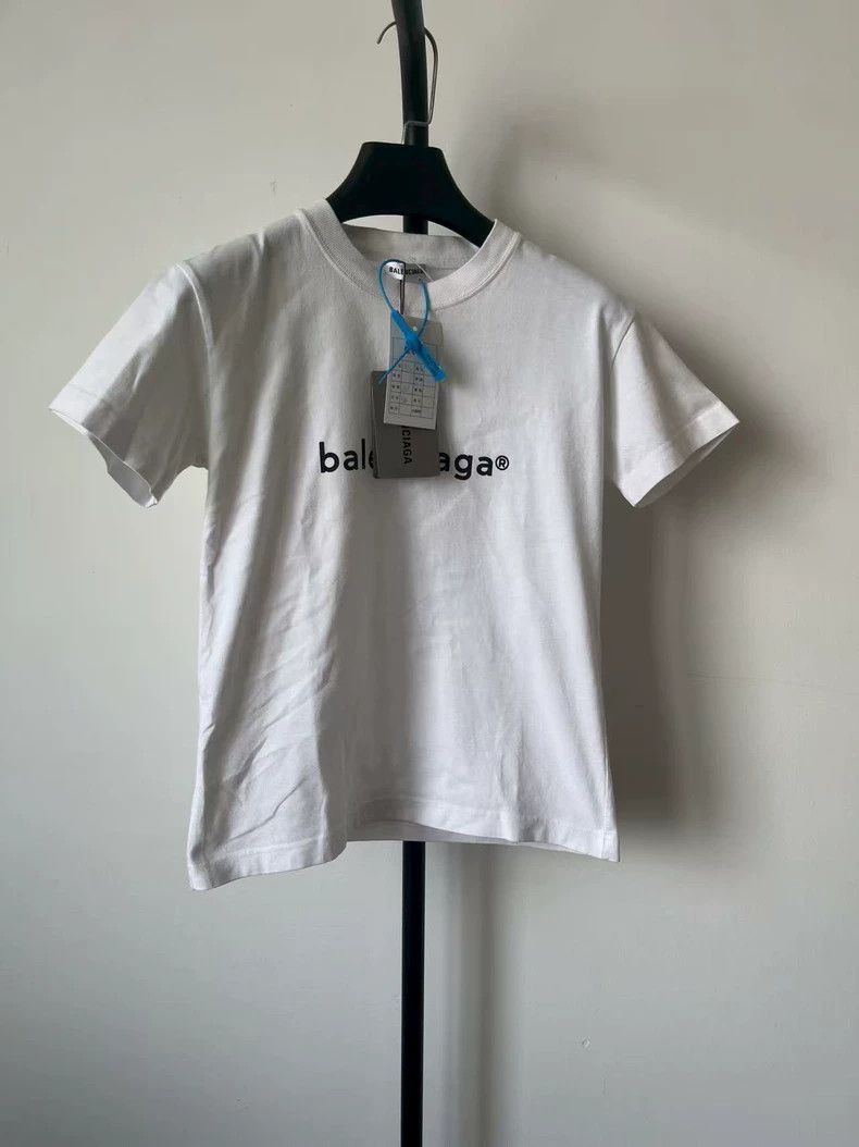 Balenciaga Balenciaga Cotton Regular T-Shirt Women's White Size XS / US 0-2 / IT 36-38 - 1 Thumbnail