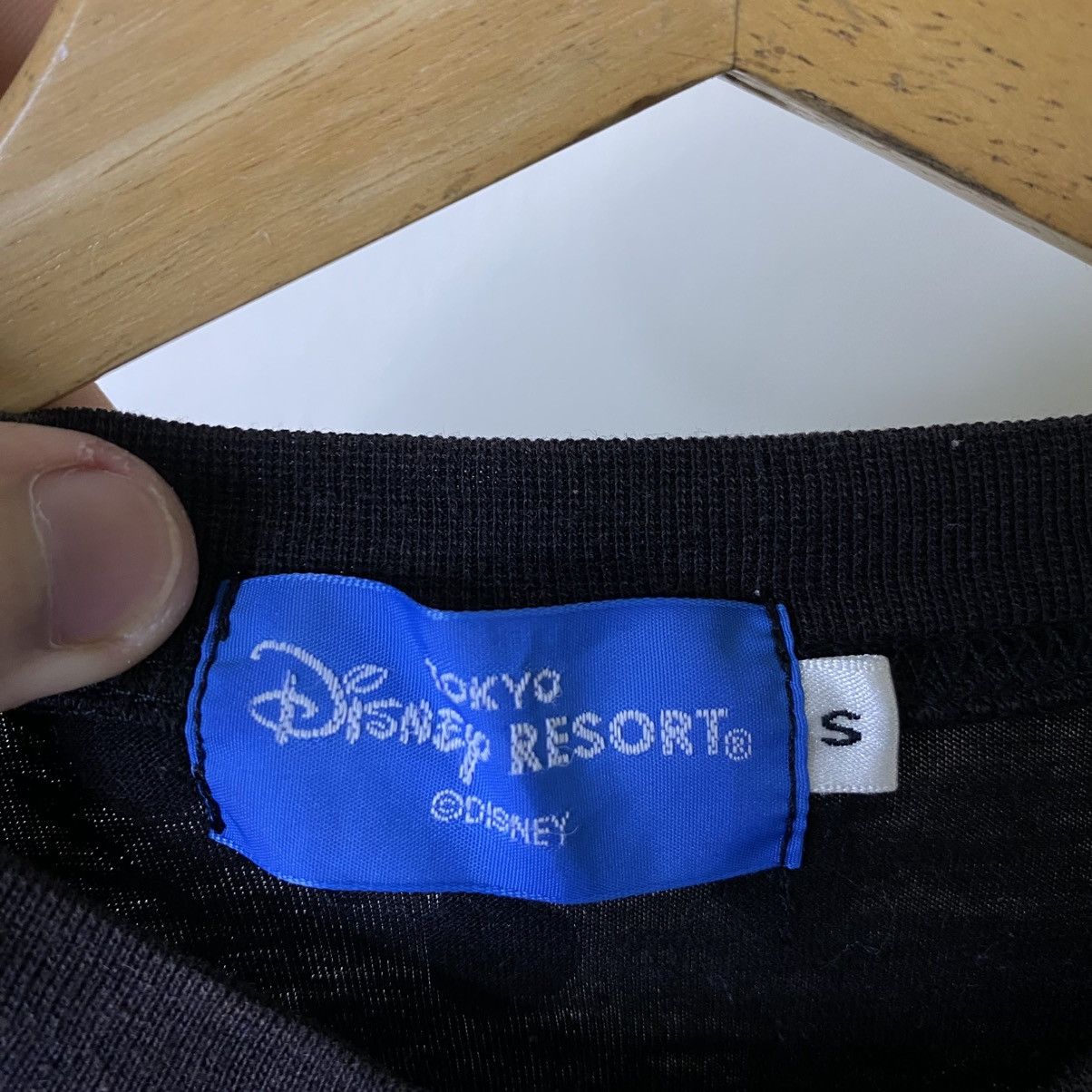 Mickey Mouse Y2K Tokyo Disney Resort Mickey Mouse Pirates Summer T Shirt Size US S / EU 44-46 / 1 - 3 Thumbnail