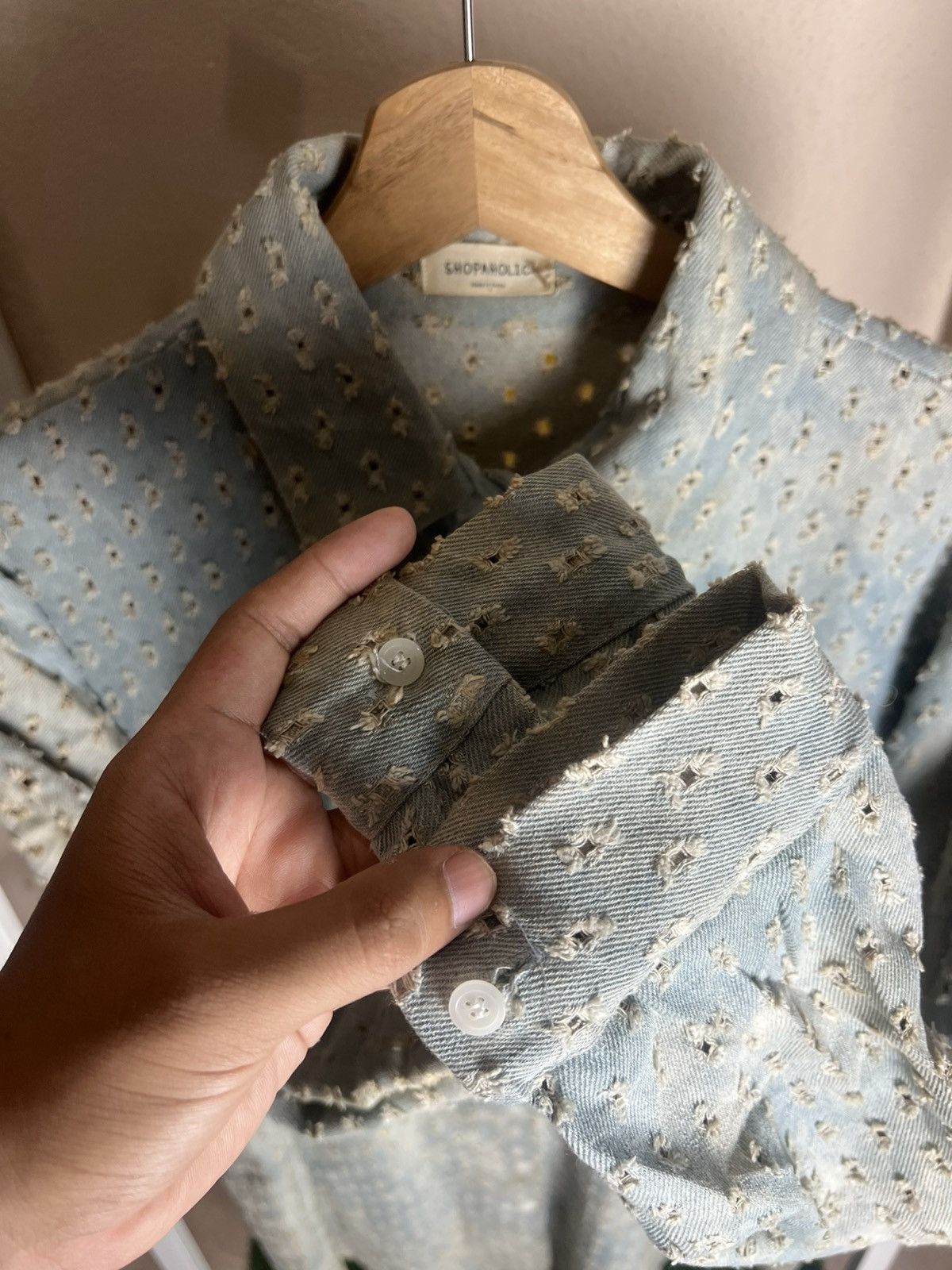 Other Shopaholic Distressed Floral Dot Denim Button-Up Size XXL / US 16-18 / IT 52-54 - 9 Thumbnail