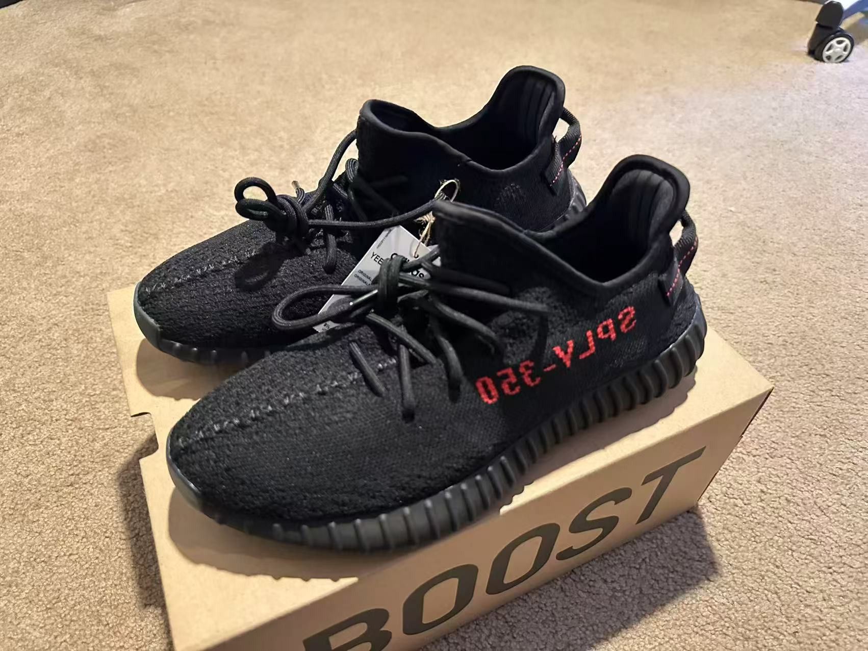 Yeezy Bred 350 yeezys Size US 9.5 / EU 42-43 - 1 Thumbnail