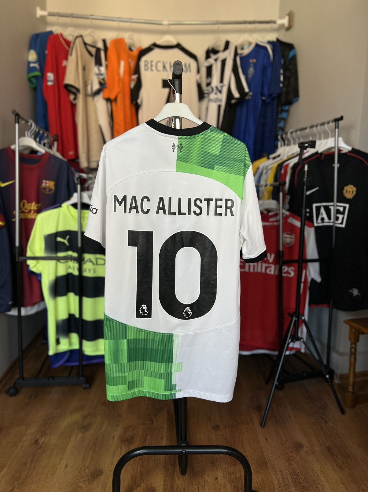 Nike Soccer Jersey Nike Liverpool 2023/24 Mac Allister #10 Size US L / EU 52-54 / 3 - 1 Thumbnail