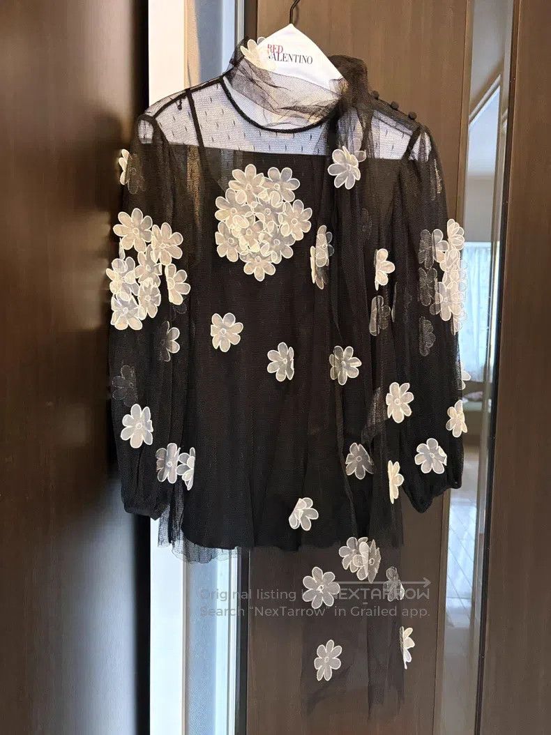 Valentino Valentino Lace mesh appliqué streamer top Size XS / US 0-2 / IT 36-38 - 2 Thumbnail
