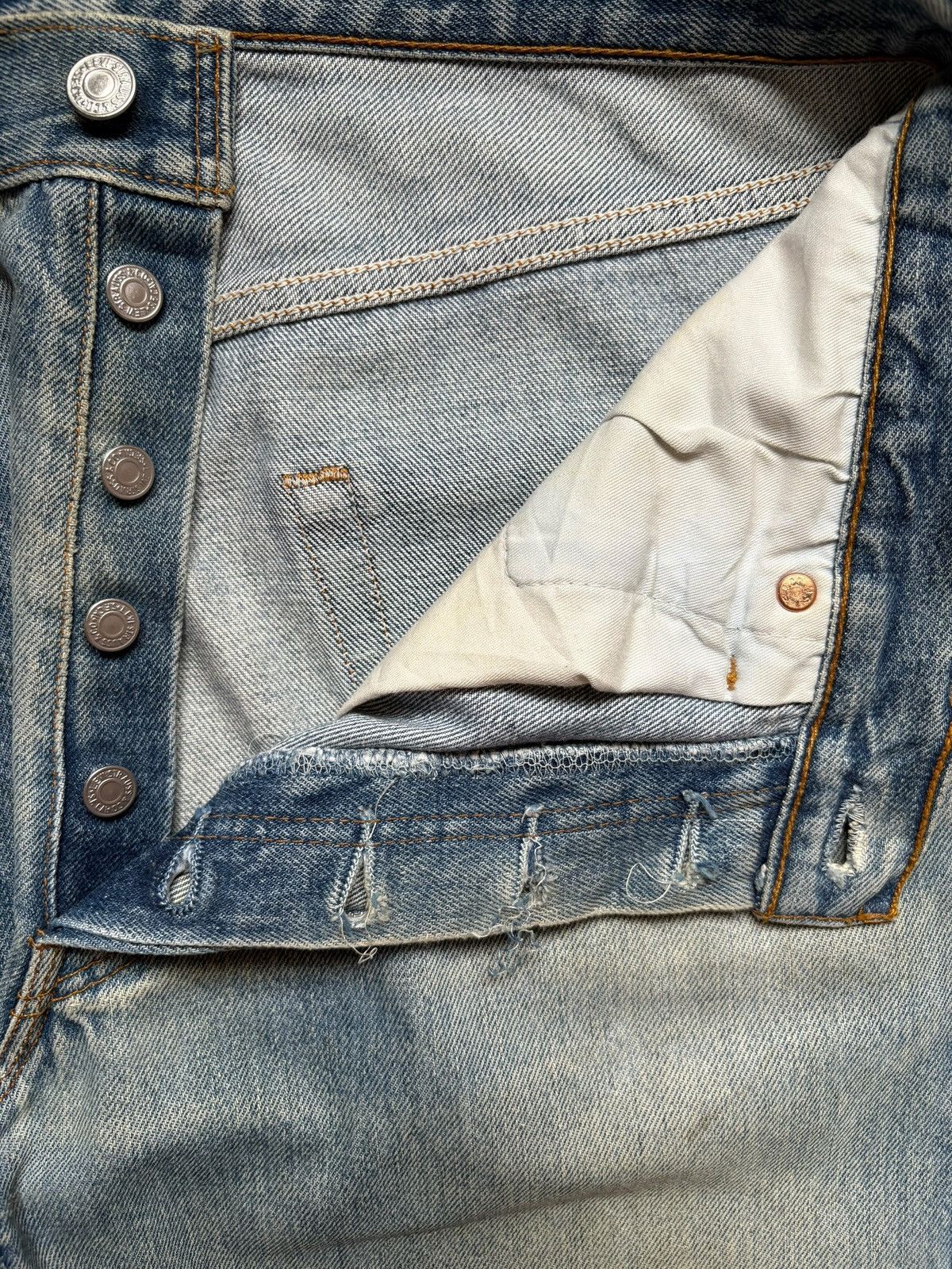 Levi's Vintage 90s Levis 501 Mud Wash Distress Ripped Loose Jeans Size US 34 / EU 50 - 3 Thumbnail