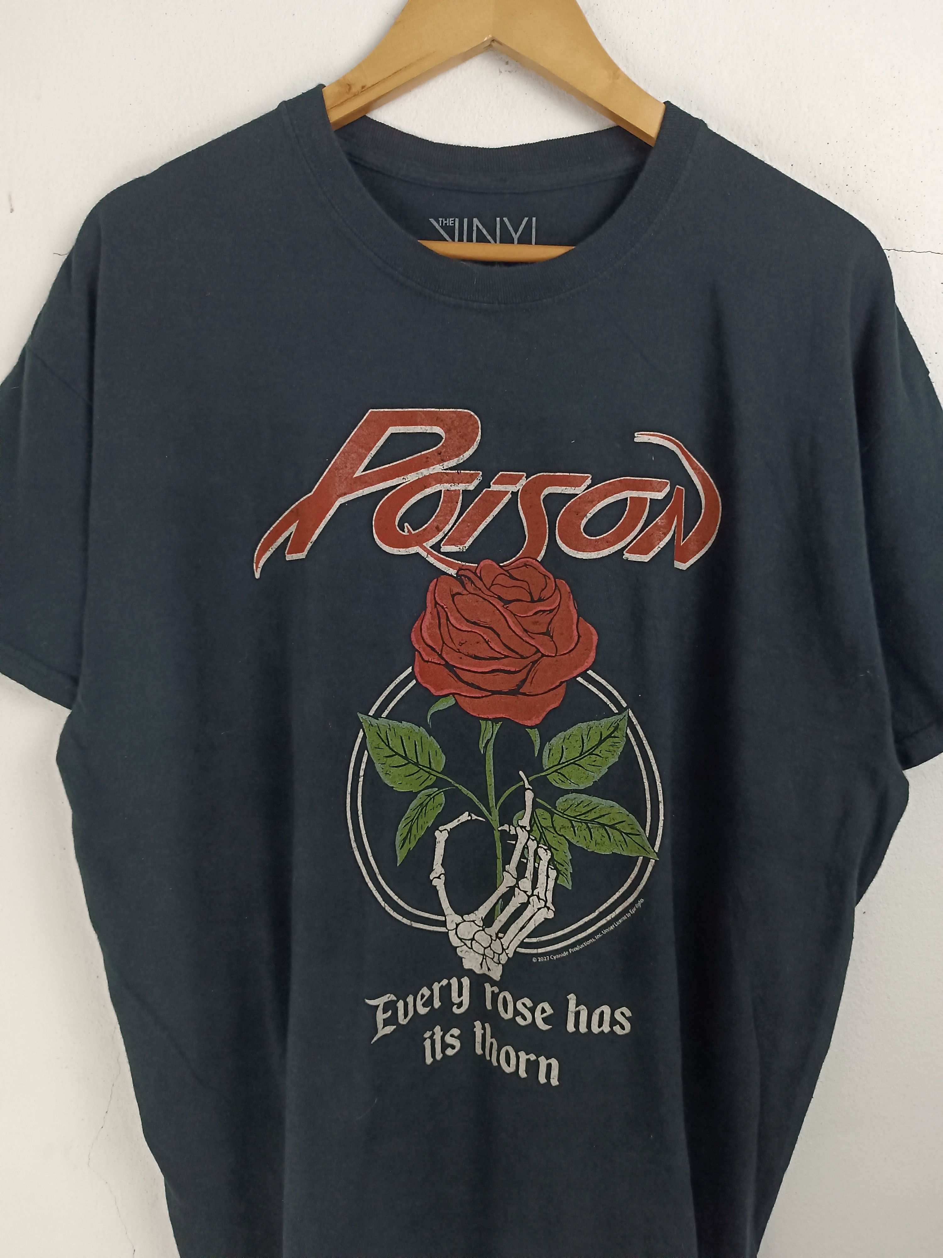 Band Tees VINTAGE POISON EVERY ROSE HAS IT'S THORN ROCK METAL GLAM Size US XL / EU 56 / 4 - 8 Thumbnail