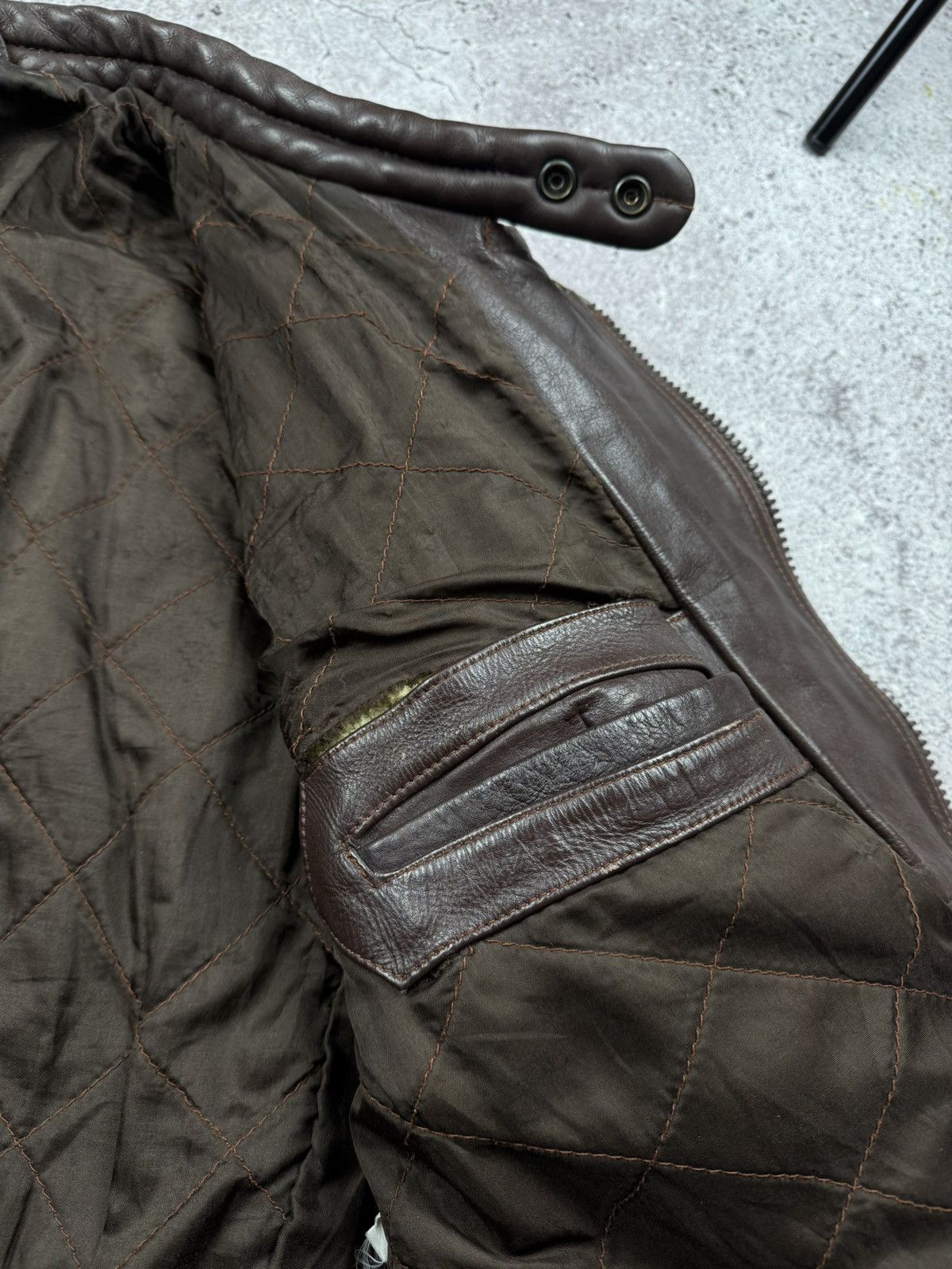 Vintage VINTAGE 80S BROWN BIKER RAMONES FADED RACING LEATHER JACKET Size US L / EU 52-54 / 3 - 22 Thumbnail