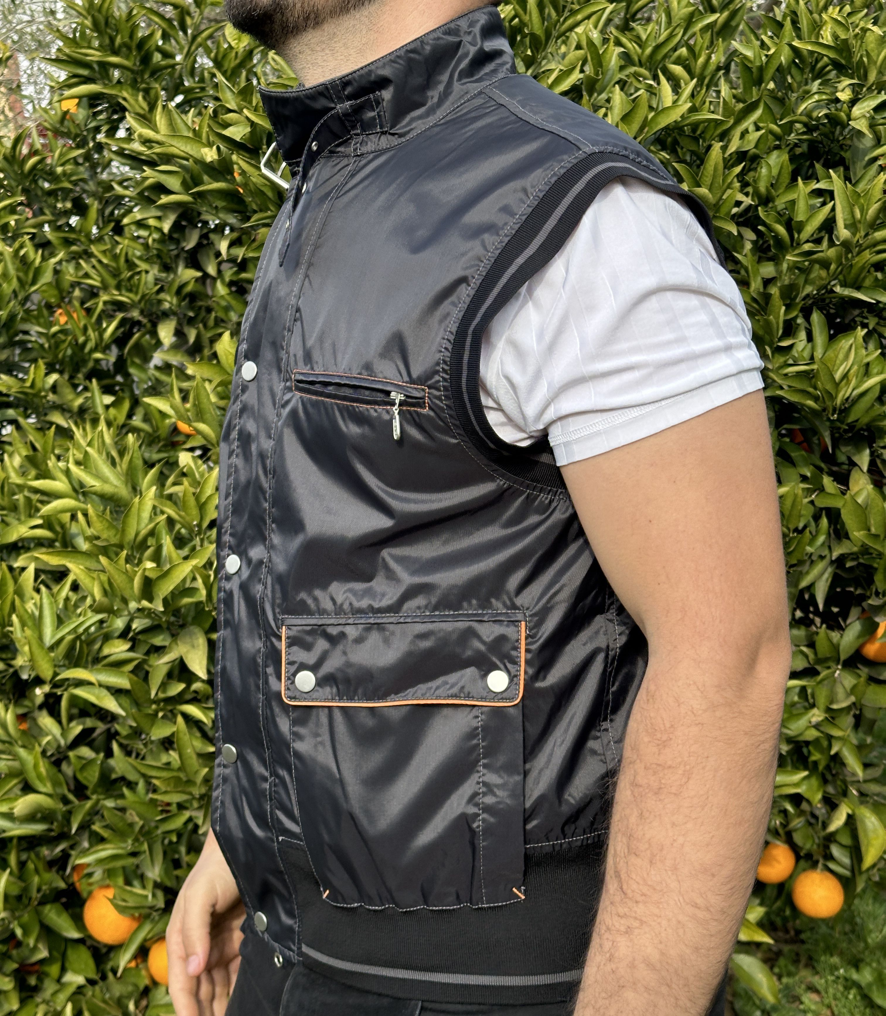Belstaff 2023 Belstaff Gilet Insulated Slim Fit Metallic Size L Size US L / EU 52-54 / 3 - 3 Thumbnail