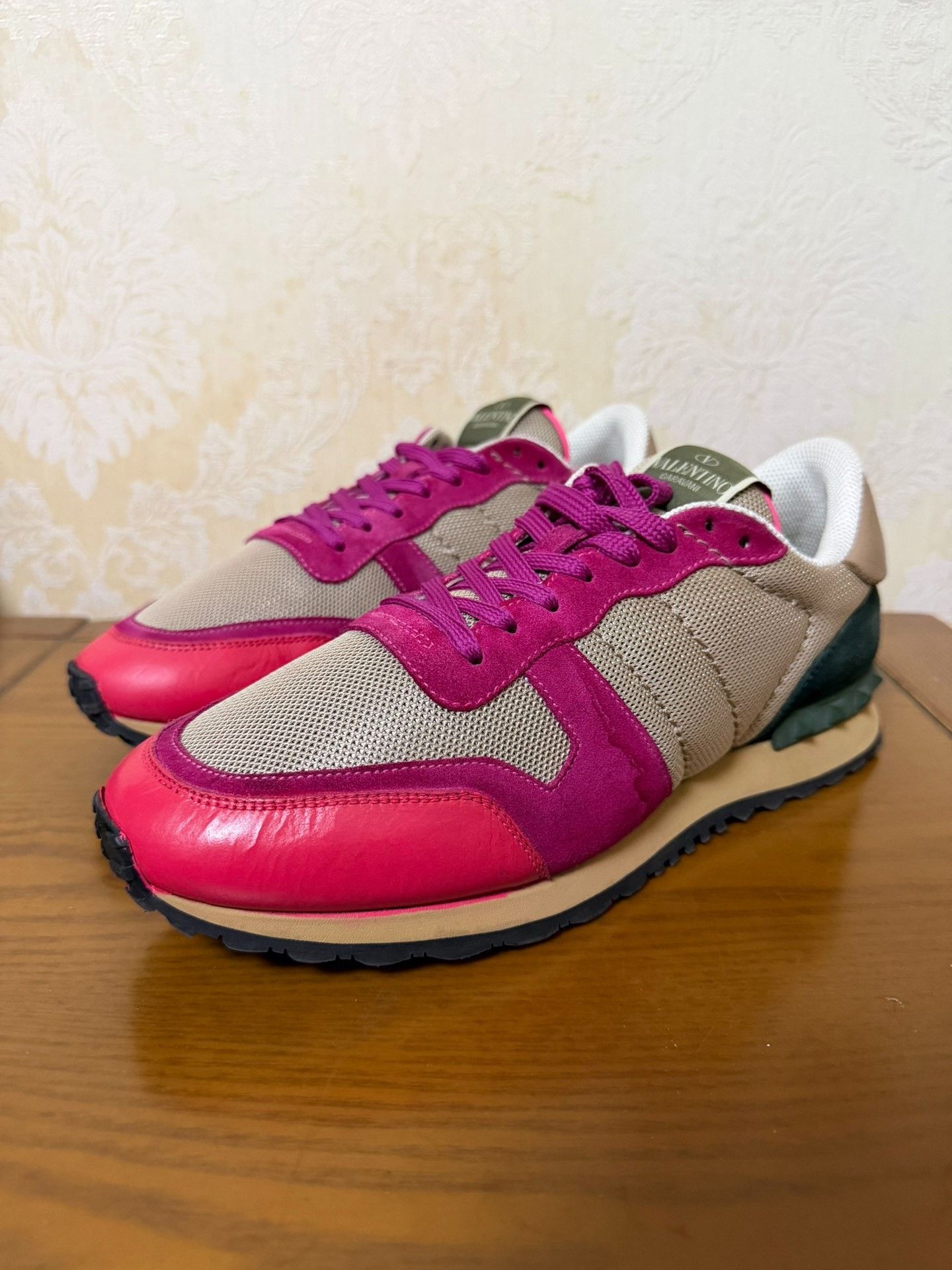 Valentino Valentino Running Pink Lowtop Sneakers 8 Men Size US 8 / EU 41 - 1 Thumbnail