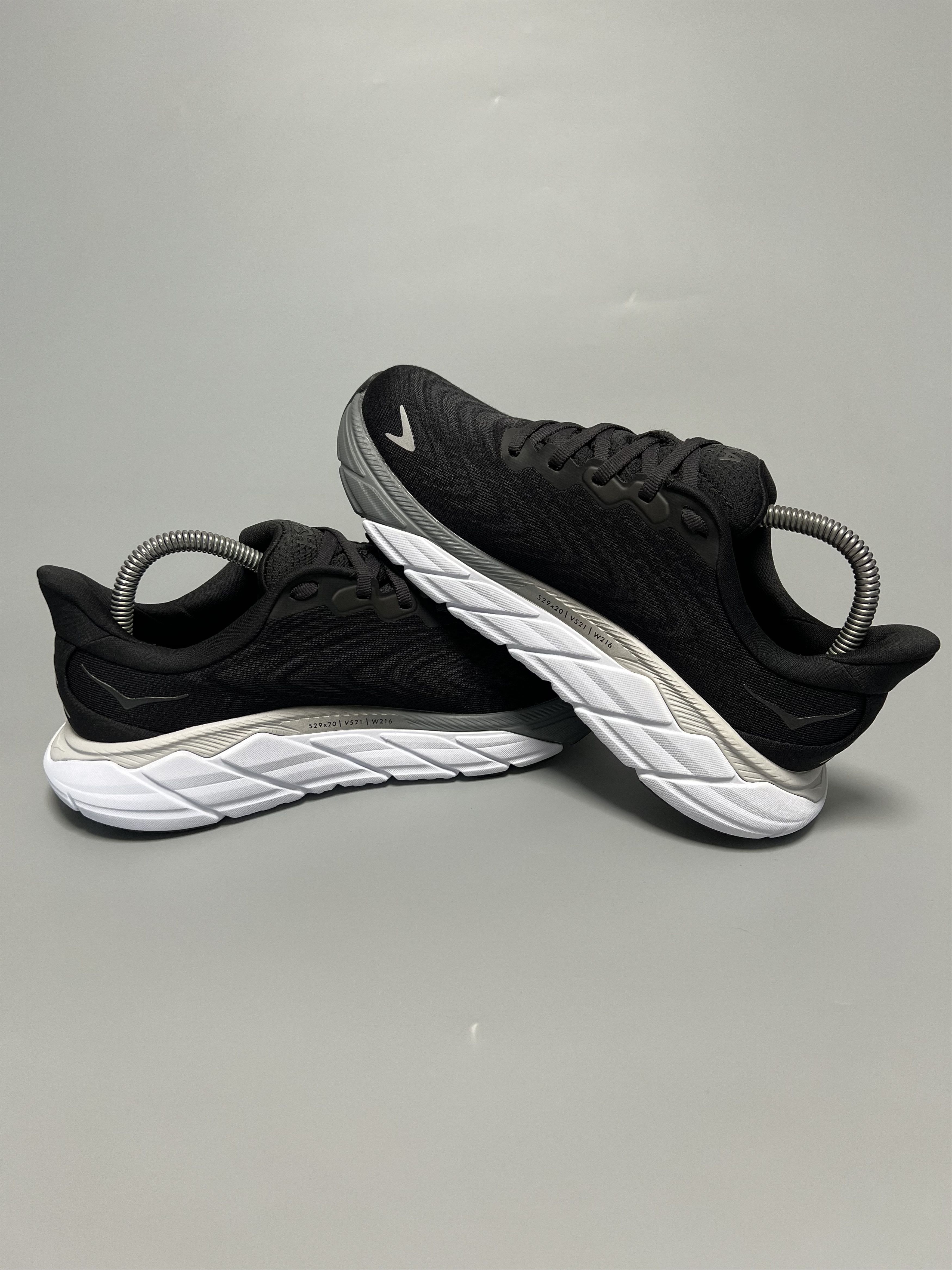 Hoka 6.5D Hoka One One Arahi 6 Wide Running Shoes Walking Gym Size US 6.5 / IT 36.5 - 5 Thumbnail