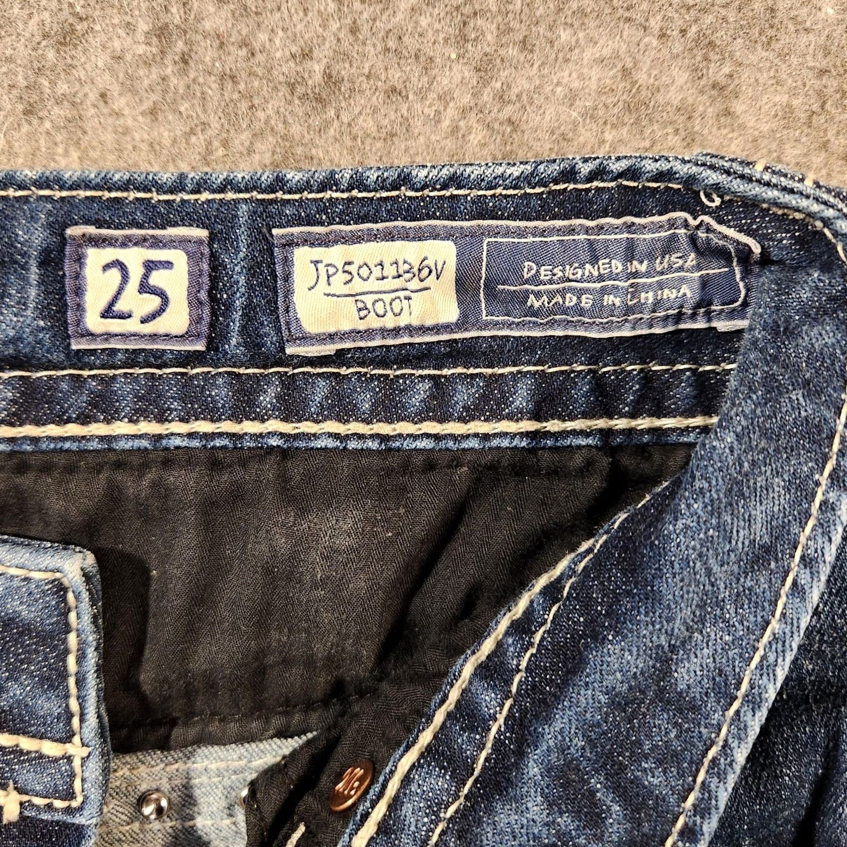 Miss Me VINTAGE Miss Me Jeans Womens 25 Blue Bootcut Low Rise Denim (Y2K Retro) Womens Boys Girls Mens Size 42" / US 20 - 4 Thumbnail
