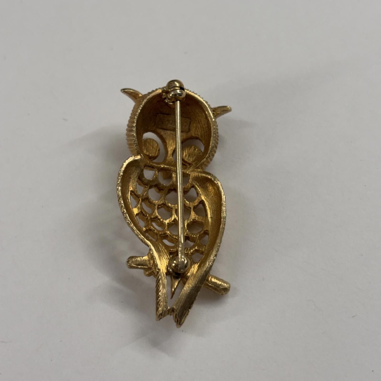 Other Vtg Avon gold tone with red eyes owl brooch Size ONE SIZE - 2 Thumbnail