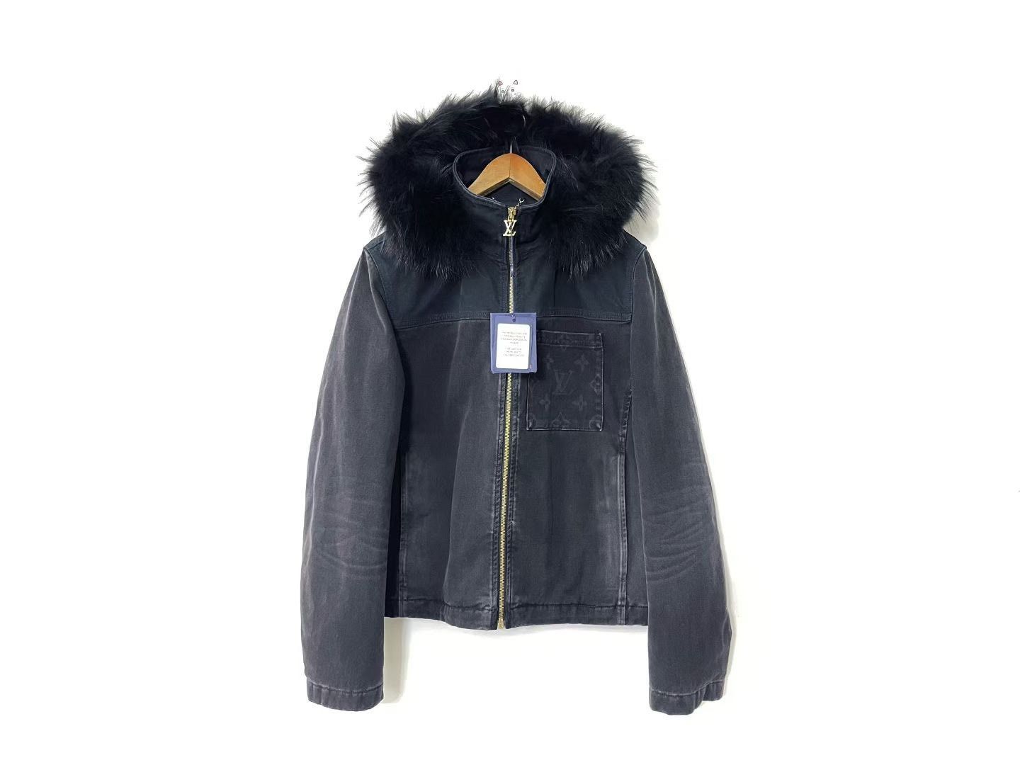 Louis Vuitton Louis Vuitton Cotton Heavy Coat l Men Size US L / EU 52-54 / 3 - 1 Thumbnail