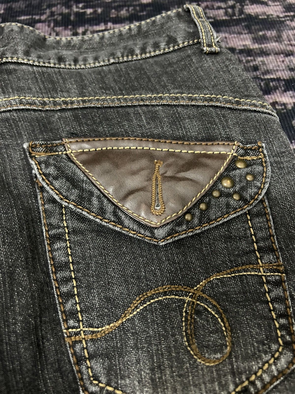 Japanese Brand 🔥🇯🇵 MASAKIMATSUSHIMA Japan Leather Pocket Flare Jeans Size US 27 - 12 Thumbnail