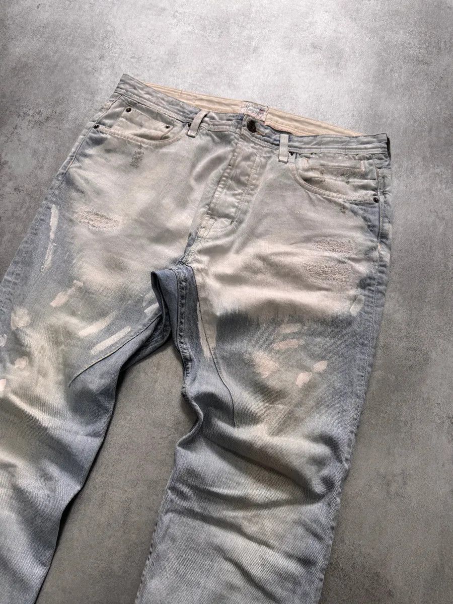 Dolce & Gabbana 2000s Dolce & Gabbana Hand-Painted White Blue Distressed Denim Jeans Size US 31 - 2 Thumbnail