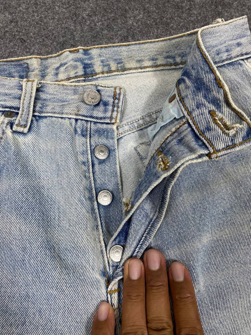 Levi's vintage 90s levis 501 stained light blue denim Size US 29 - 15 Thumbnail