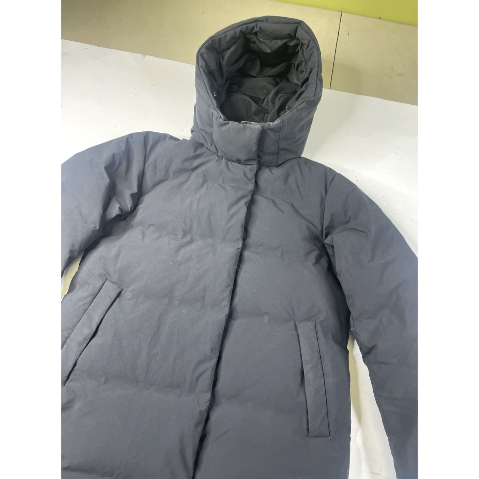 Uniqlo Uniqlo Down Puffer Coat Jacket Womens XS Black Zip Hooded Insulated Lightweight Water Resistant Windproof Pockets Size XS / US 0-2 / IT 36-38 - 2 Thumbnail
