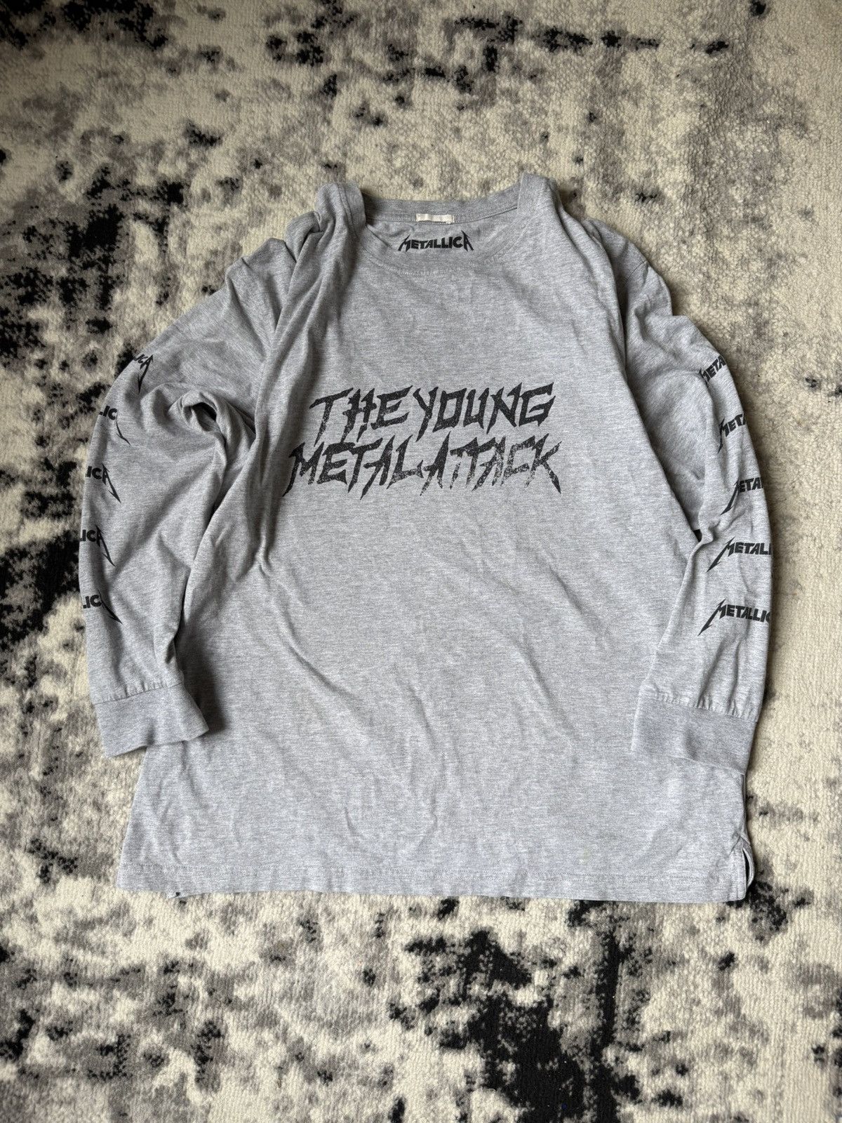 Band Tees Y2K Metallica The Young Metal Attack Rock Tee-Shirt Size US L / EU 52-54 / 3 - 1 Thumbnail