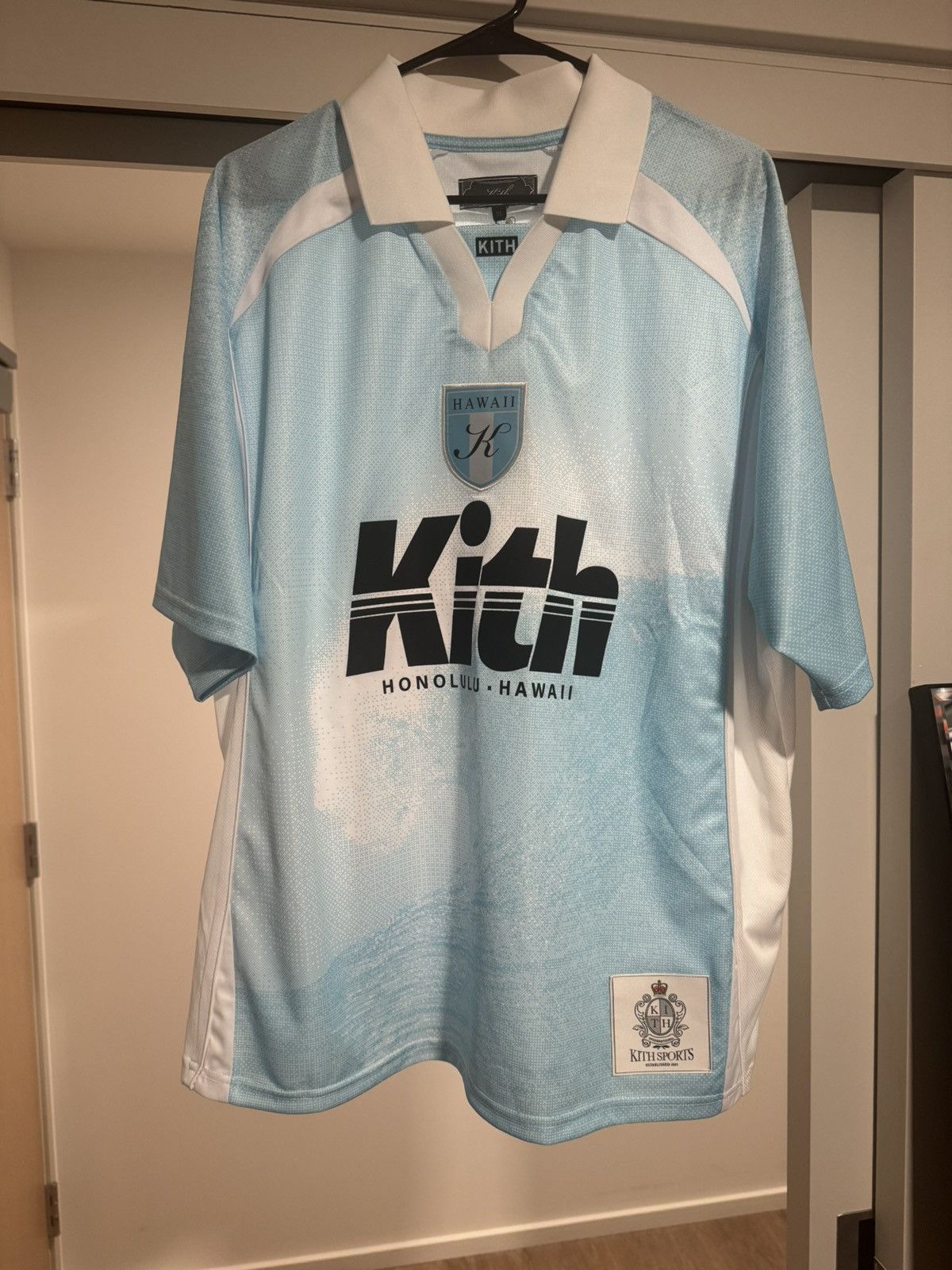Kith Kith Honolulu Hawaii Jersey Exclusive Sold Out XL Brand New Size US XL / EU 56 / 4 - 1 Thumbnail