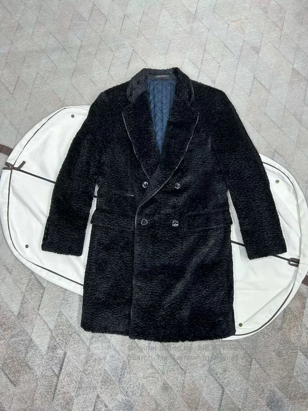 Emporio Armani Emporio Armani Fur-Textured Wool Coat. Size US S / EU 44-46 / 1 - 1 Thumbnail
