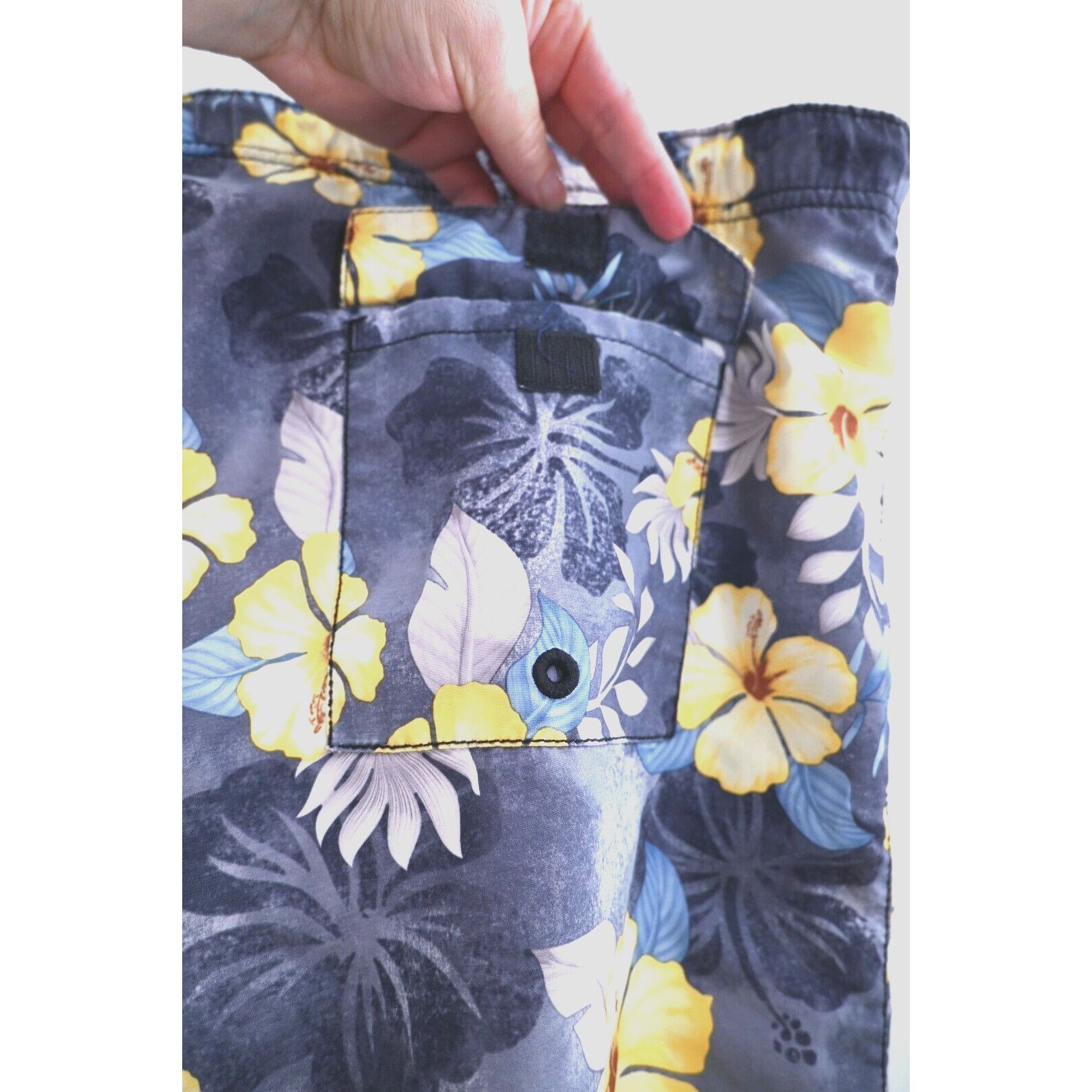 Tommy Bahama Tommy Bahama Relax Swim Shorts Swimwear Floral Beach XL Size US 40 / EU 56 - 13 Thumbnail