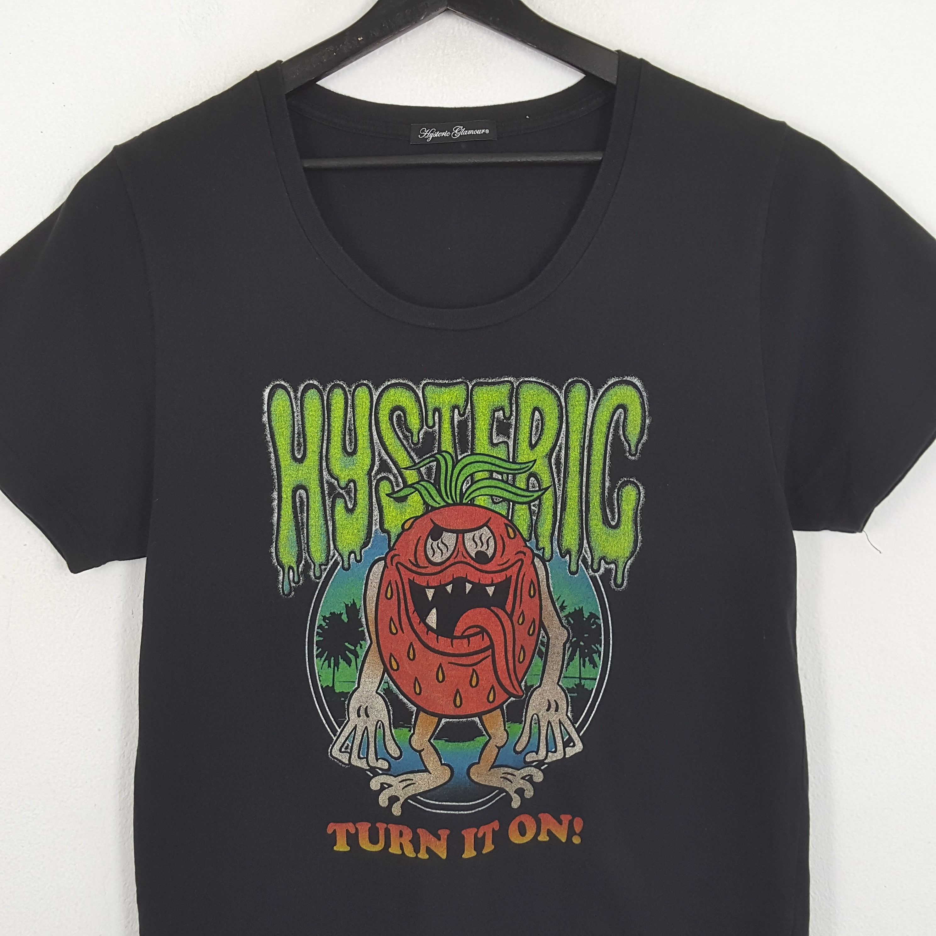 Hysteric Glamour × Japanese Brand × Vintage HYSTERIC GLAMOUR Japanese Brand Streetwear Style Tshirt Size US M / EU 48-50 / 2 - 2 Thumbnail