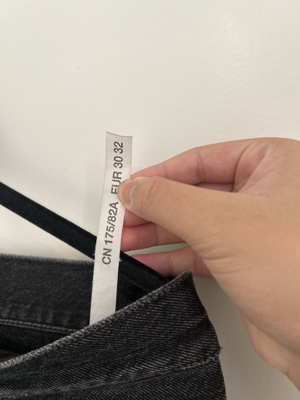 Acne Studios Acne studios 1991 loose fit black wash jeans Size US 32 / EU 48 - 3 Thumbnail