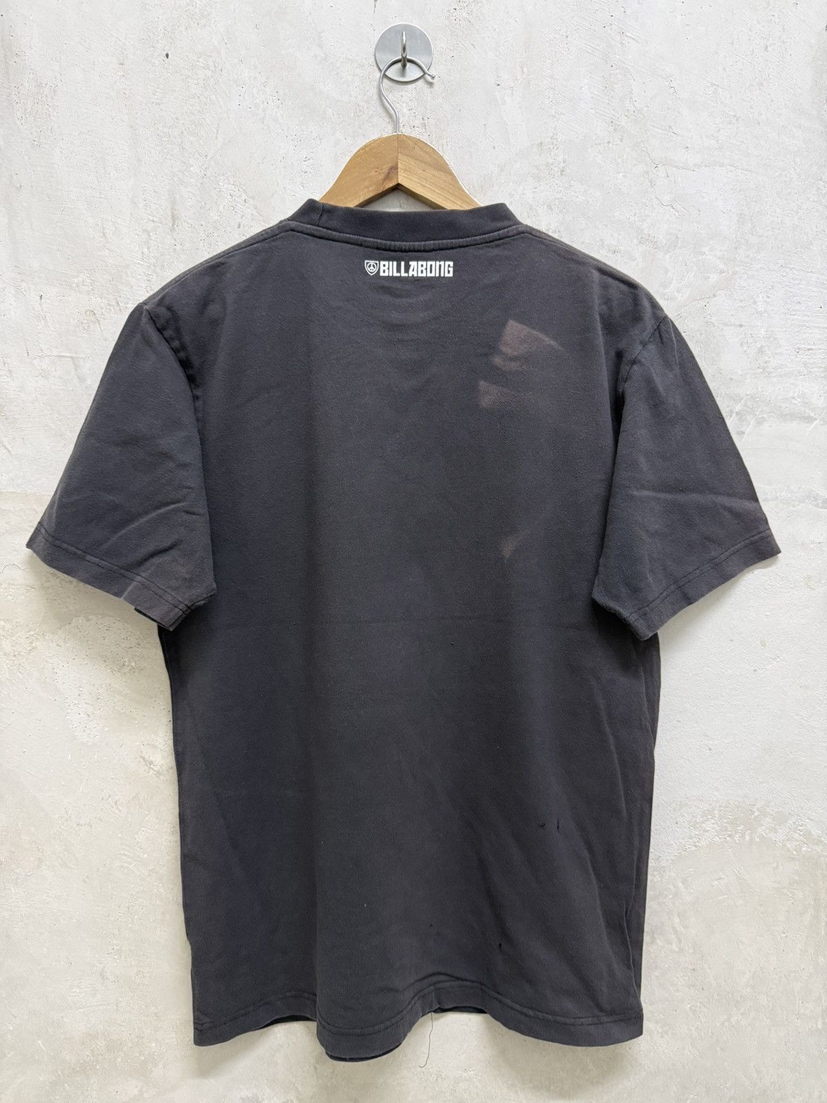 Billabong Thrashed Faded 2000s Billabong Surf Tees Size US M / EU 48-50 / 2 - 6 Thumbnail