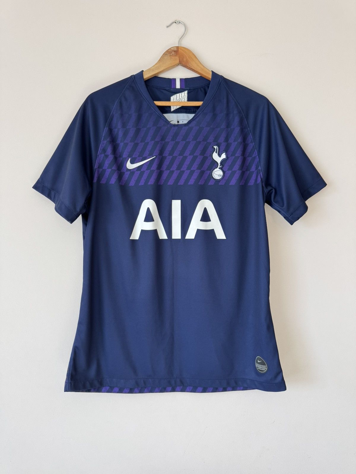 Nike Tottenham Hotspur 2019-2020 Home Soccer Jersey Nike Shirt Size US L / EU 52-54 / 3 - 1 Thumbnail
