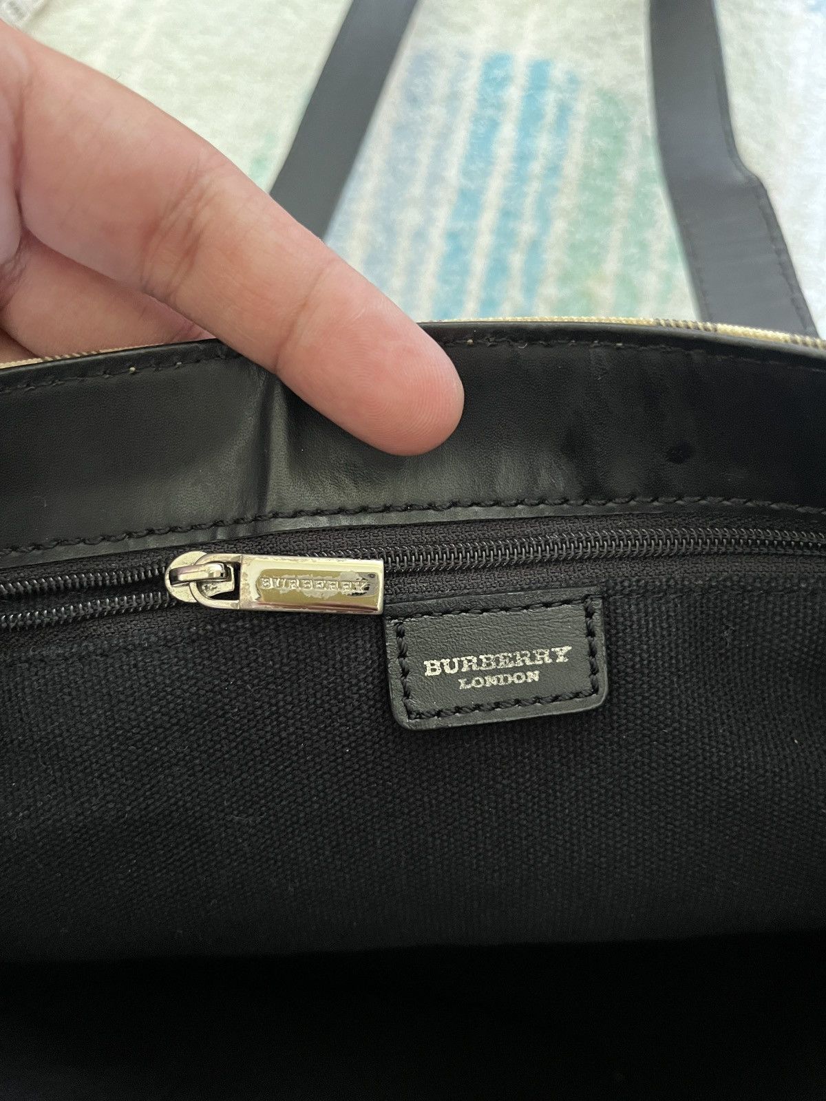 Burberry Vintage Burberry Bucket Nova Check Size ONE SIZE - 13 Thumbnail