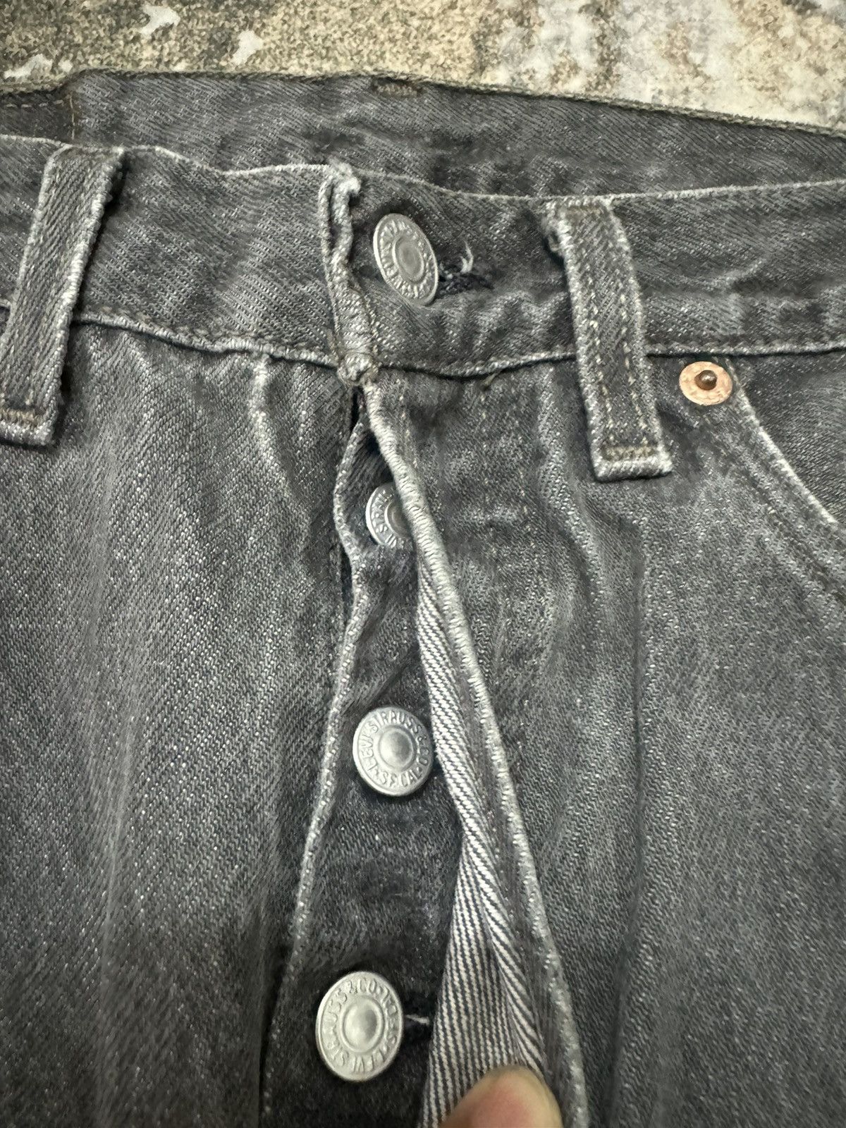 Levi's × Levi's Vintage Clothing × Vintage Vintage Levi’s 501 Distressed Denim Jeans Size US 30 / EU 46 - 6 Thumbnail