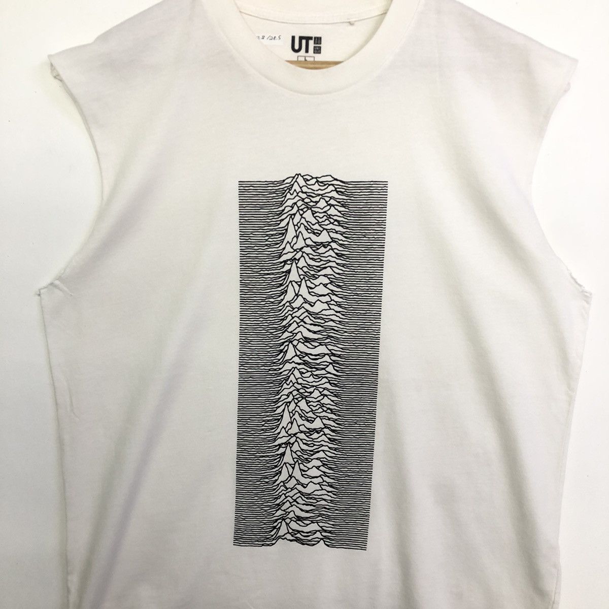 Joy Division Joy Division X Uniqlo Peter Saville Art Rework Custom Tee Size US L / EU 52-54 / 3 - 2 Thumbnail