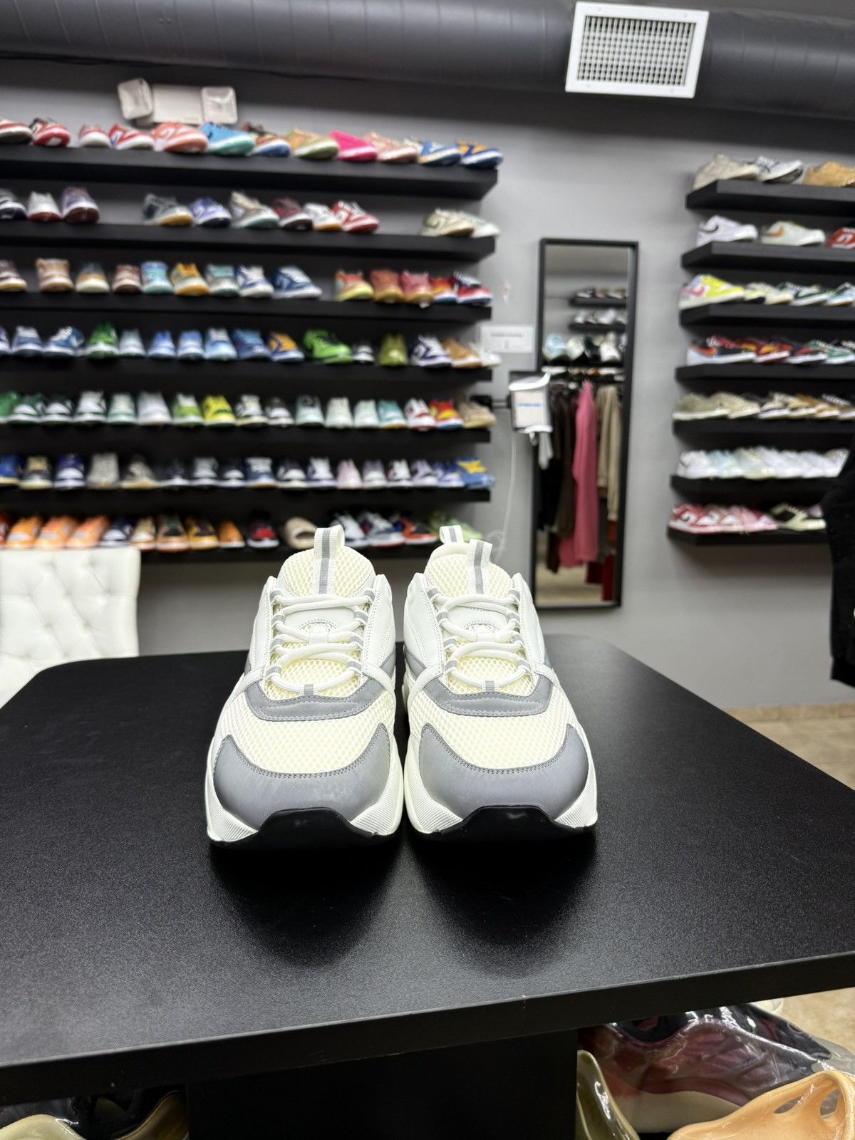 Dior AUTHENTIC Dior B22 White Silver Size 47 / 14 US Size US 14 / EU 47 - 3 Thumbnail