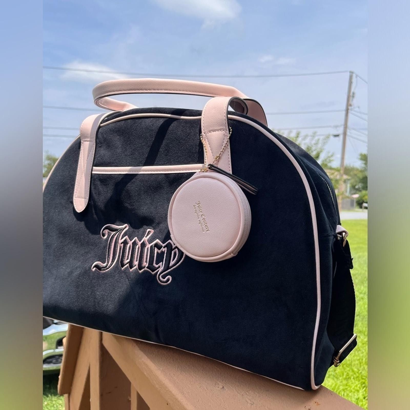 Juicy Couture Jeans Juicy Couture Queen Of Everything Weekender Bag NWT Size ONE SIZE - 2 Thumbnail