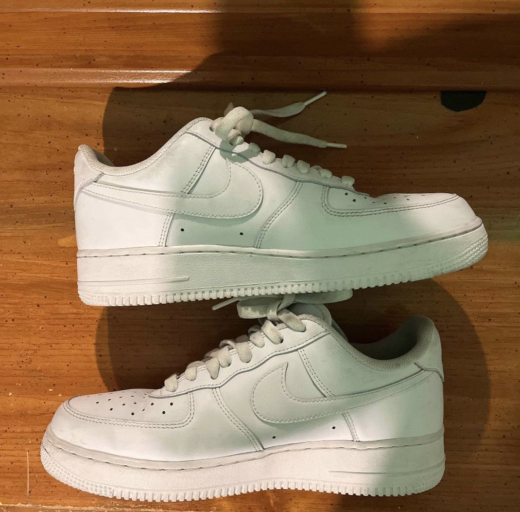 Nike AIR FORCE 1 LOW Size US 9 / EU 42 - 1 Thumbnail