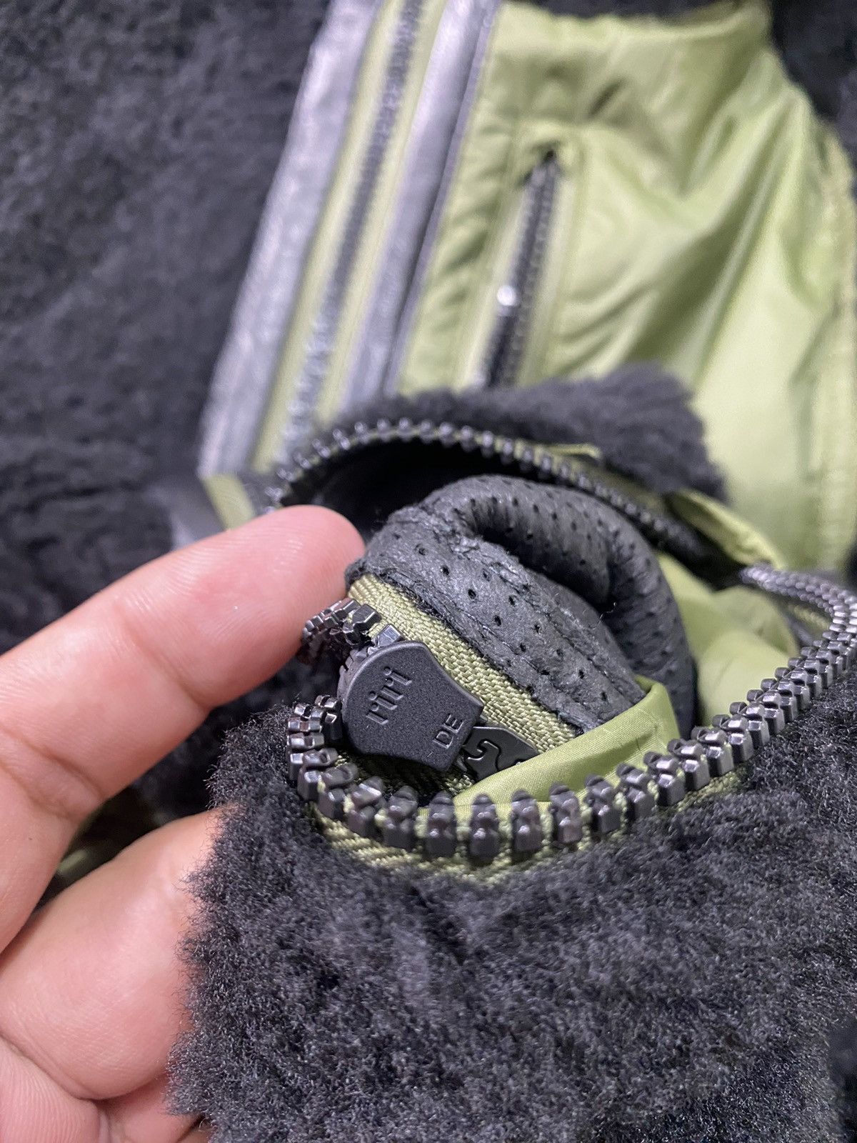 Yves Salomon Shearling and Shell Jacket Size US S / EU 44-46 / 1 - 16 Thumbnail