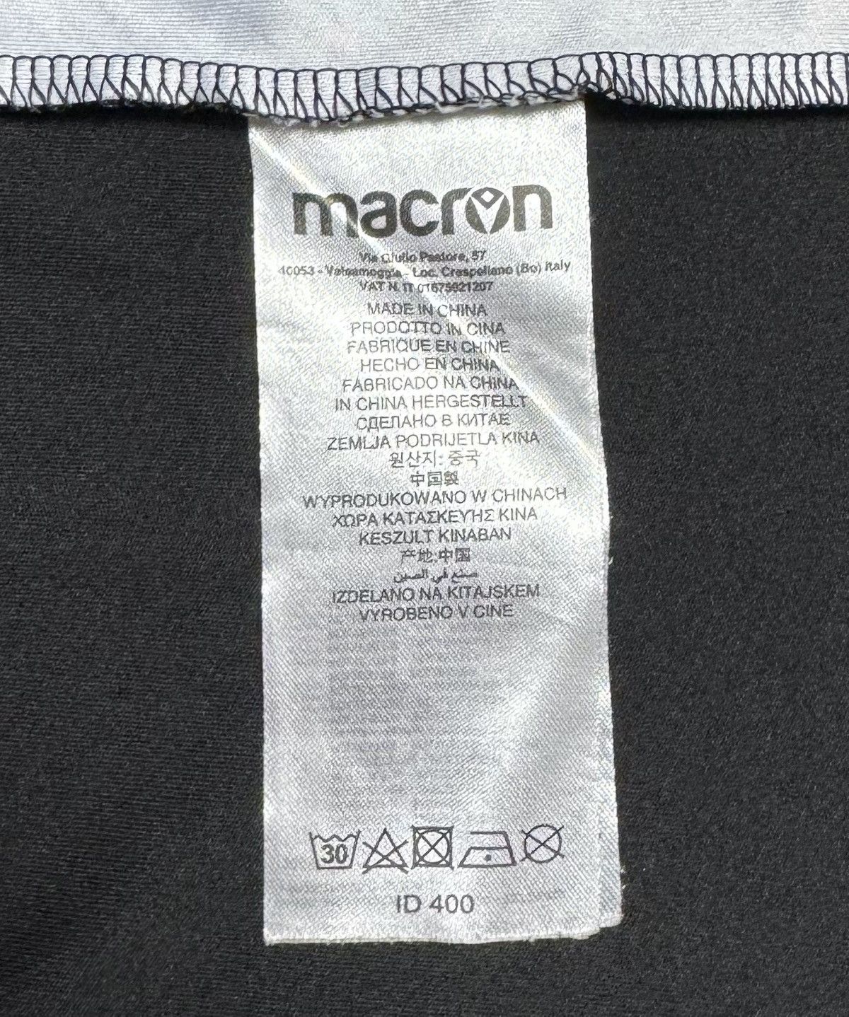 Macron Wrexham 2022 2023 Training Shirt Soccer Jersey Macron Size US L / EU 52-54 / 3 - 11 Thumbnail