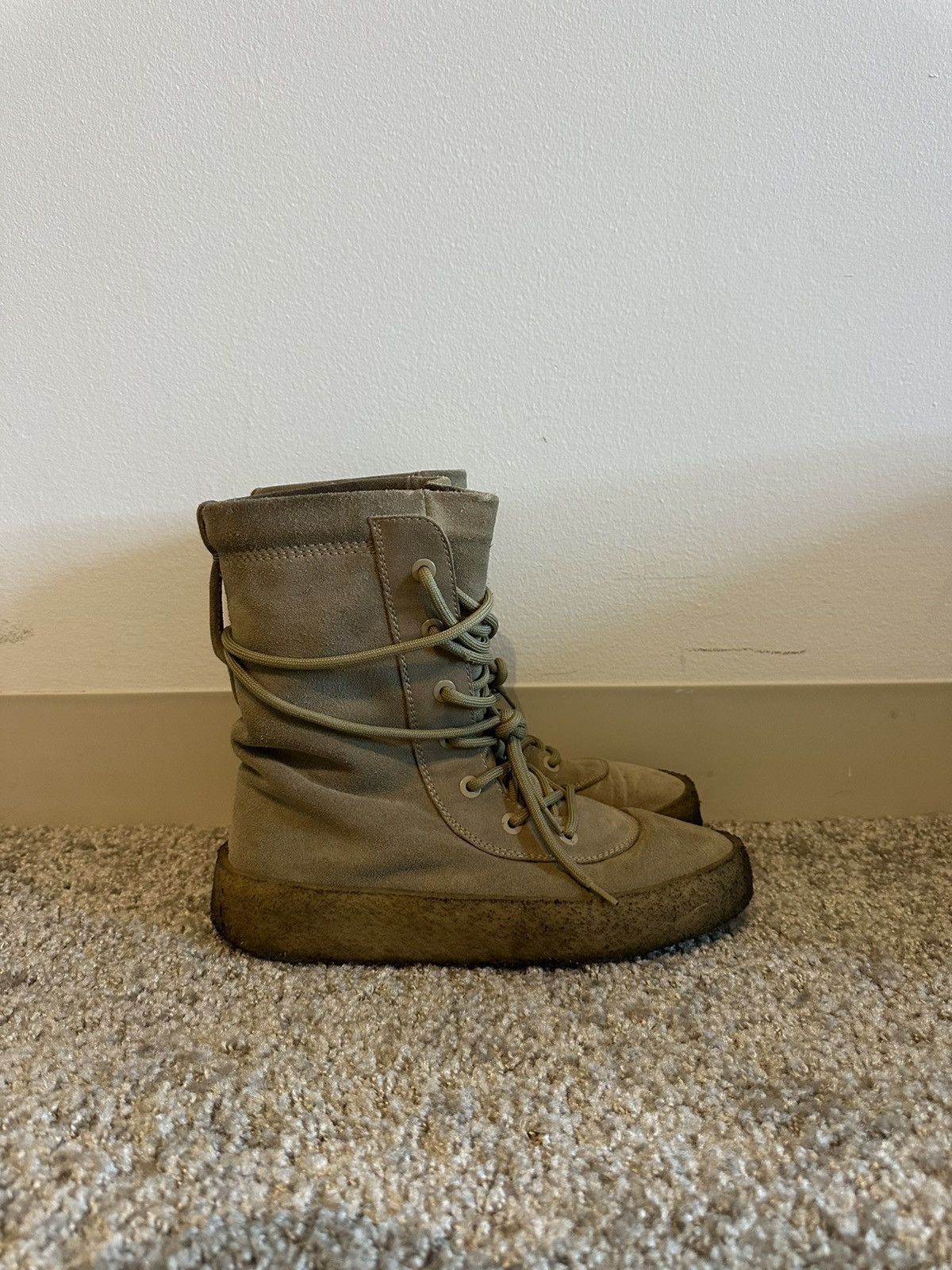 Yeezy Yzy Crepe boot Season 2 Size US 9 / EU 42 - 2 Thumbnail