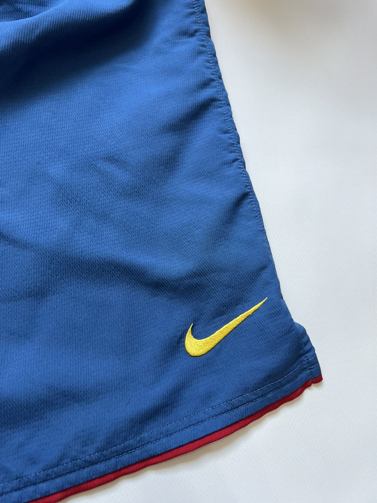 Nike Vintage Nike Barcelona Soccer Football Shorts 2000s Size US 32 / EU 48 - 3 Thumbnail