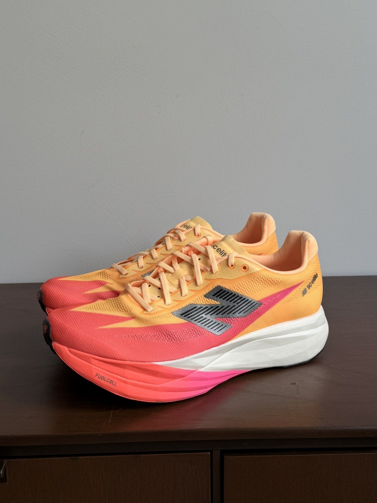 New Balance New Balance FuelCell SuperComp Elite v5 Size US 9.5 / EU 42-43 - 5 Thumbnail