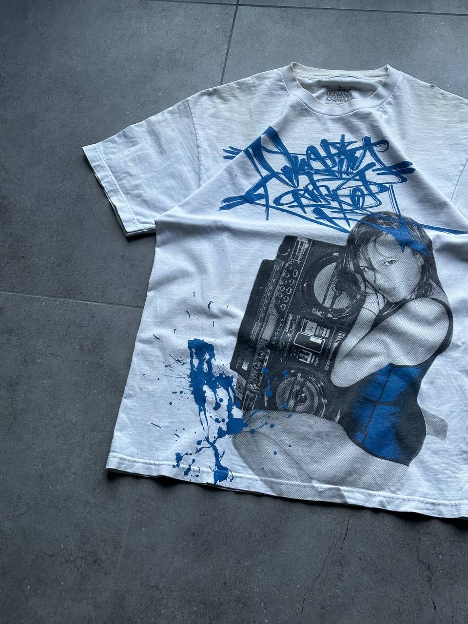 Japanese Brand Vintage Quality Control Shirt Tee Rare Naked Sexy Girl Y2K Size US M / EU 48-50 / 2 - 3 Thumbnail