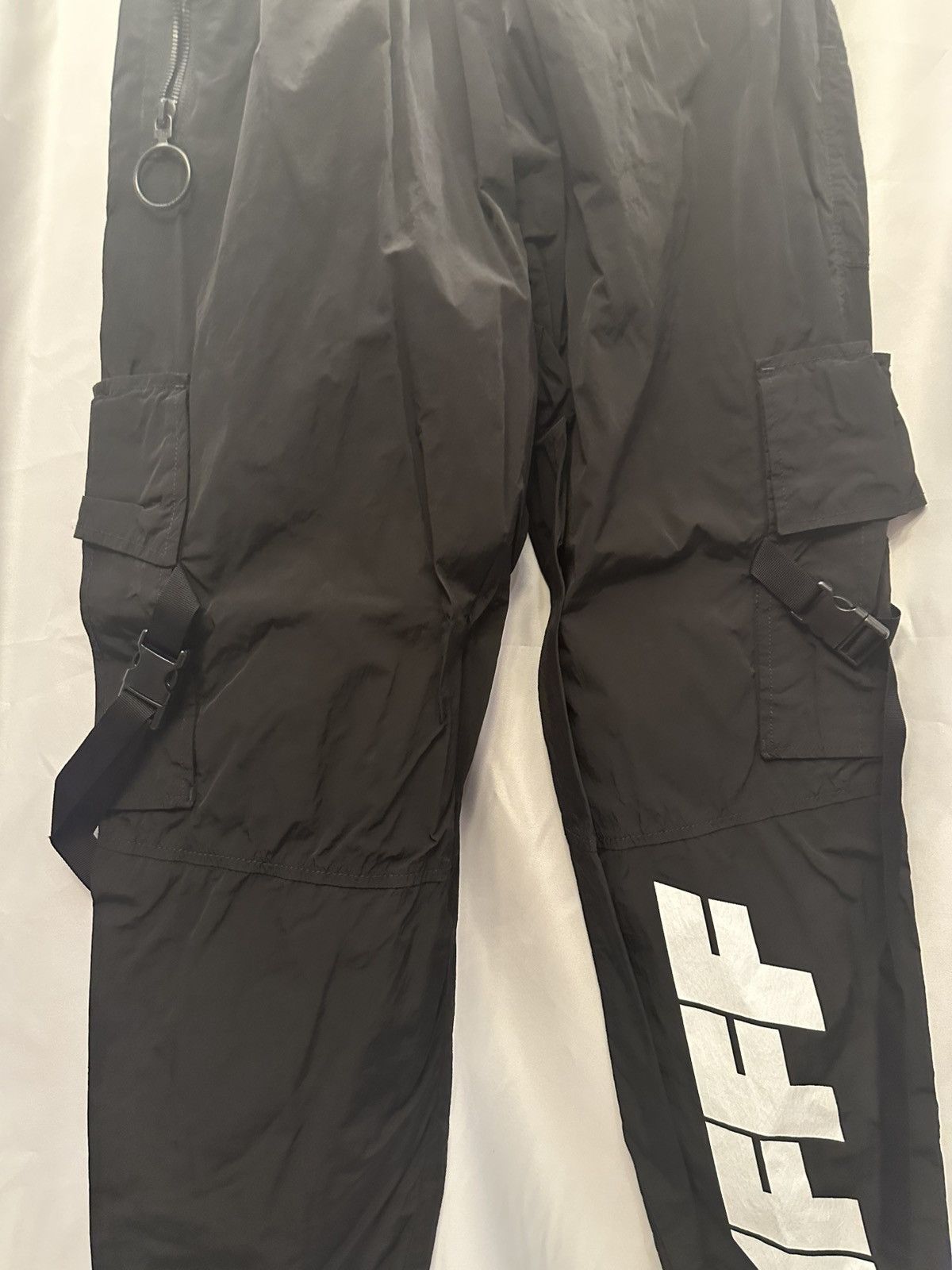 Off-White OFF WHITE CASUAL JOGGERS Size US 32 / EU 48 - 11 Thumbnail