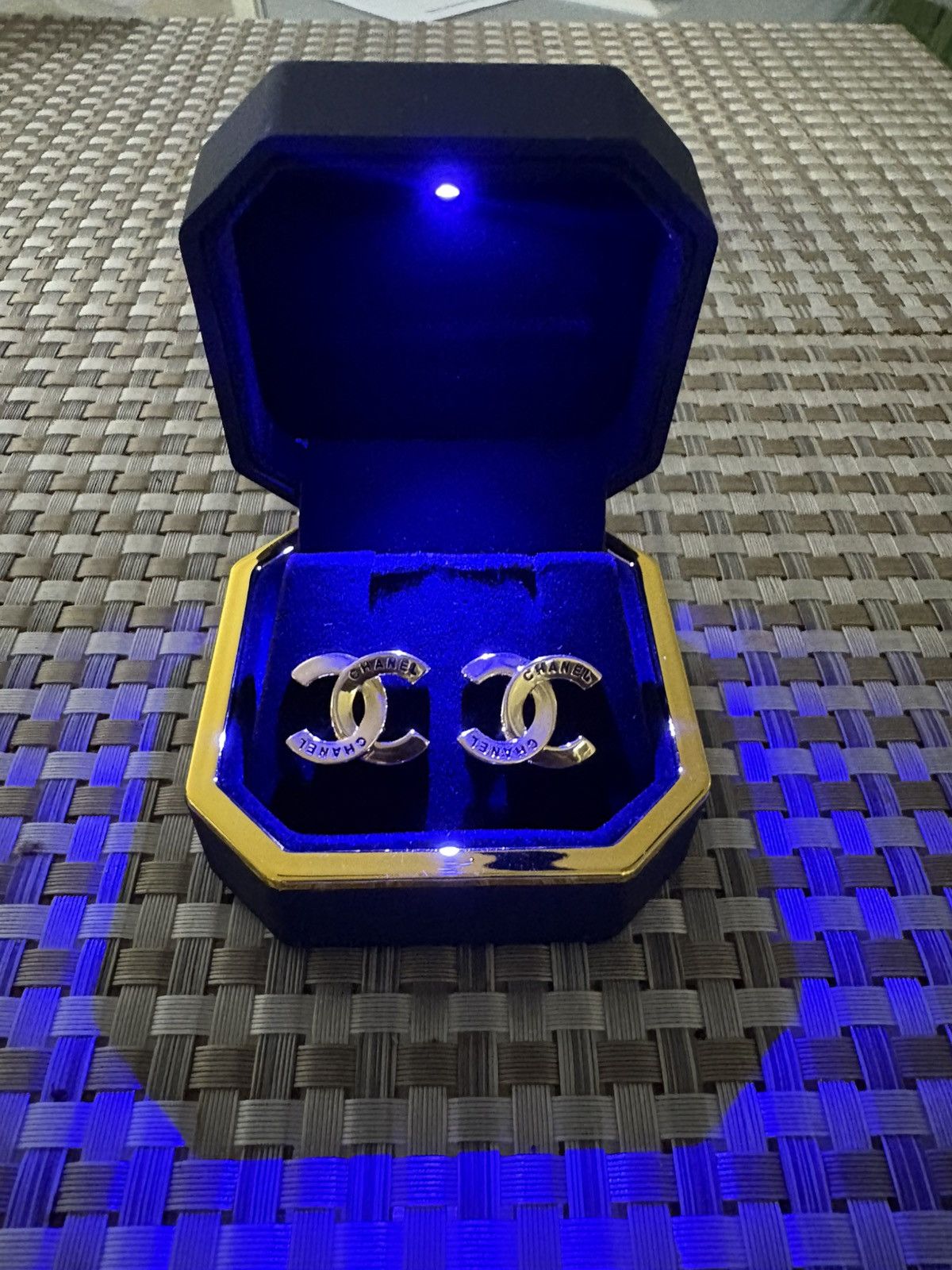 Chanel Chanel Vintage Gold Plated Stud Earrings Size ONE SIZE - 6 Thumbnail