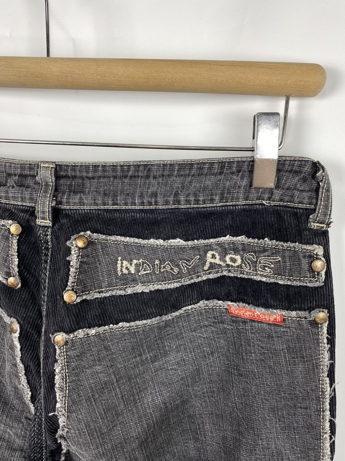 Other Indian Rose Low Rise Corduroy Opium Jeans Flared Italy Size US 30 / EU 46 - 9 Thumbnail